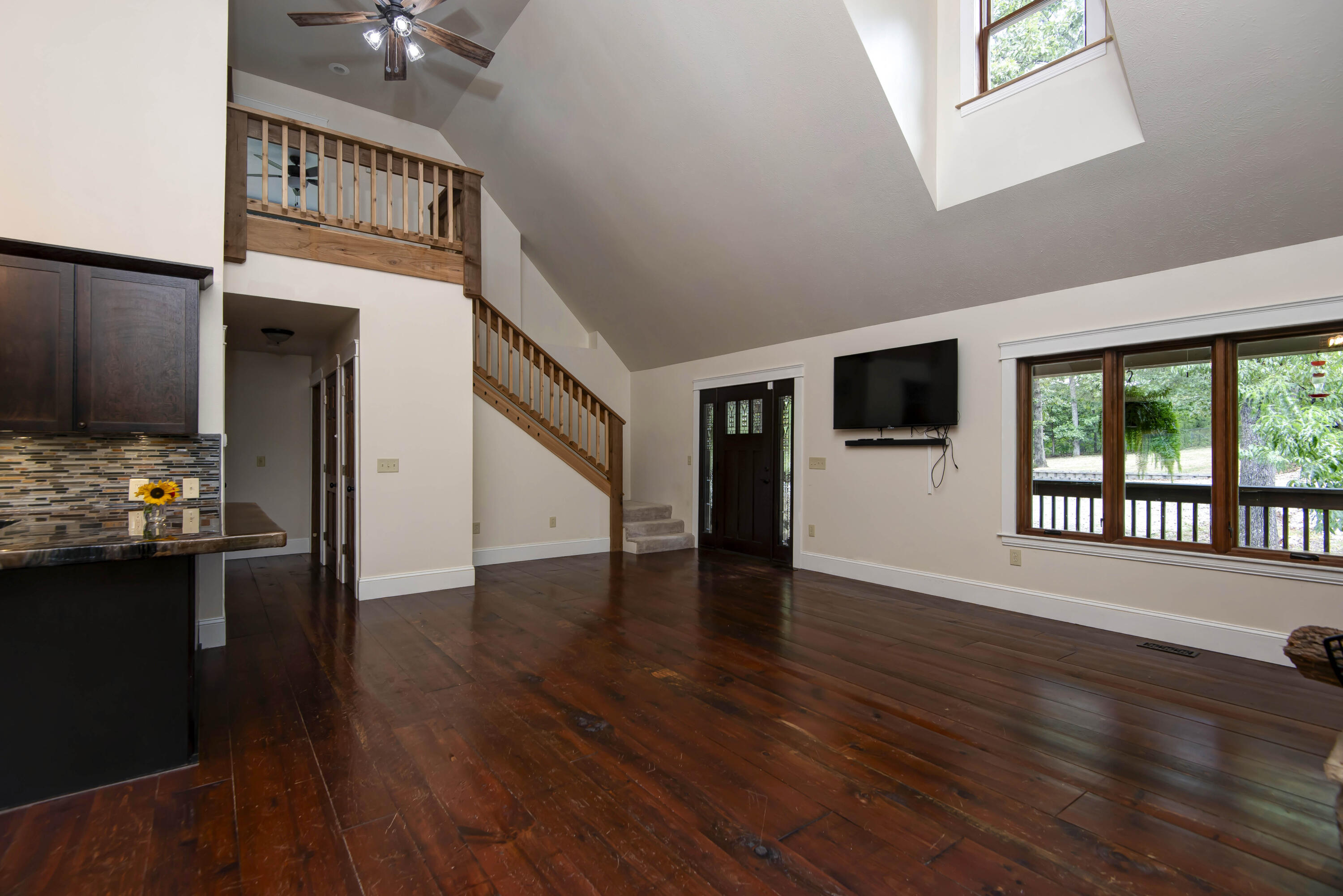 511 Timberlane Drive Property Photo 11