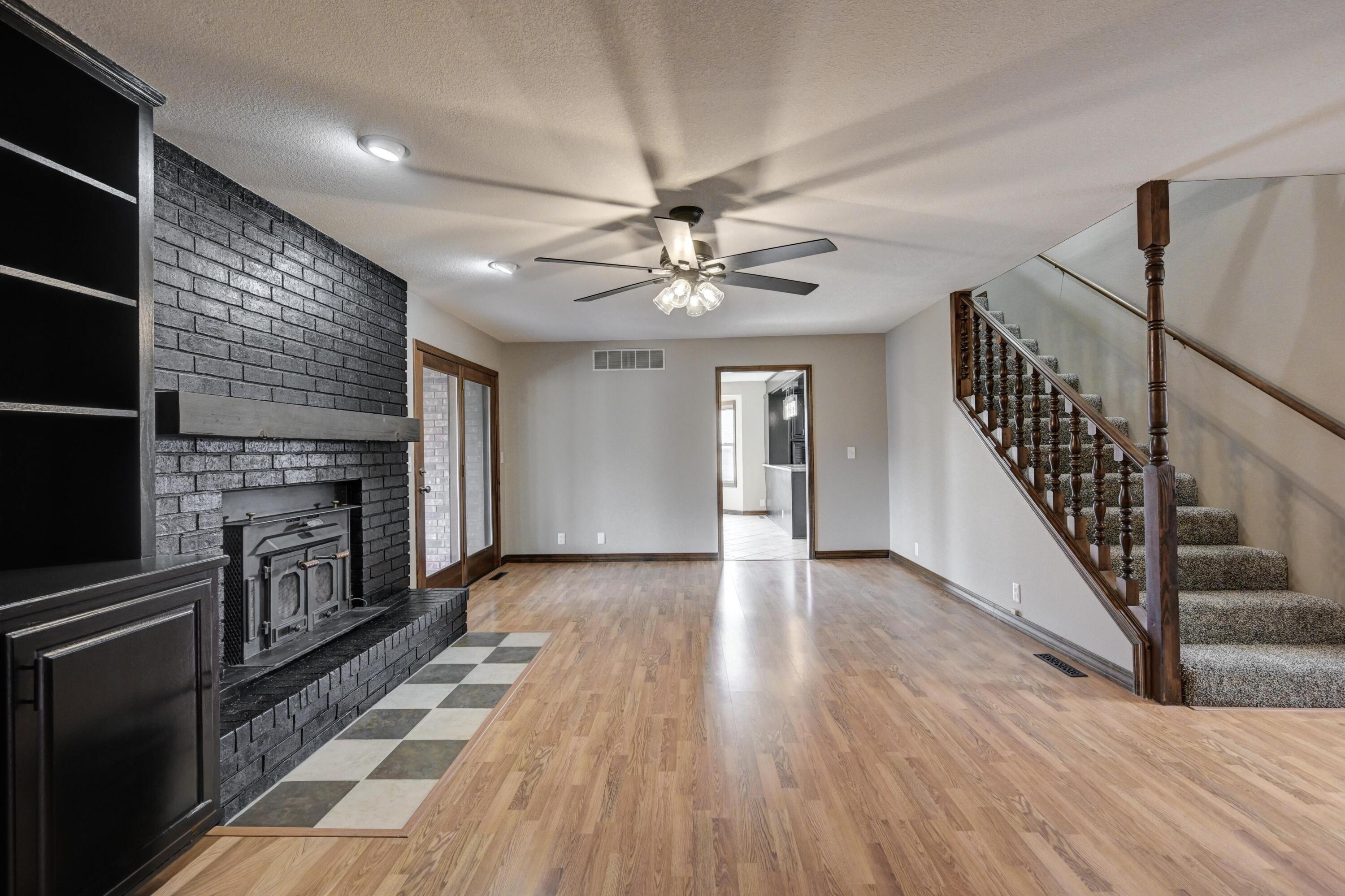 3315 South Park Avenue Property Photo 14