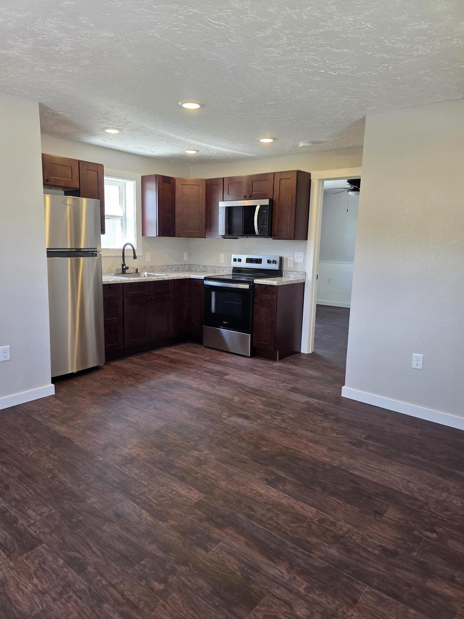 204 North Madison Avenue Property Photo 4
