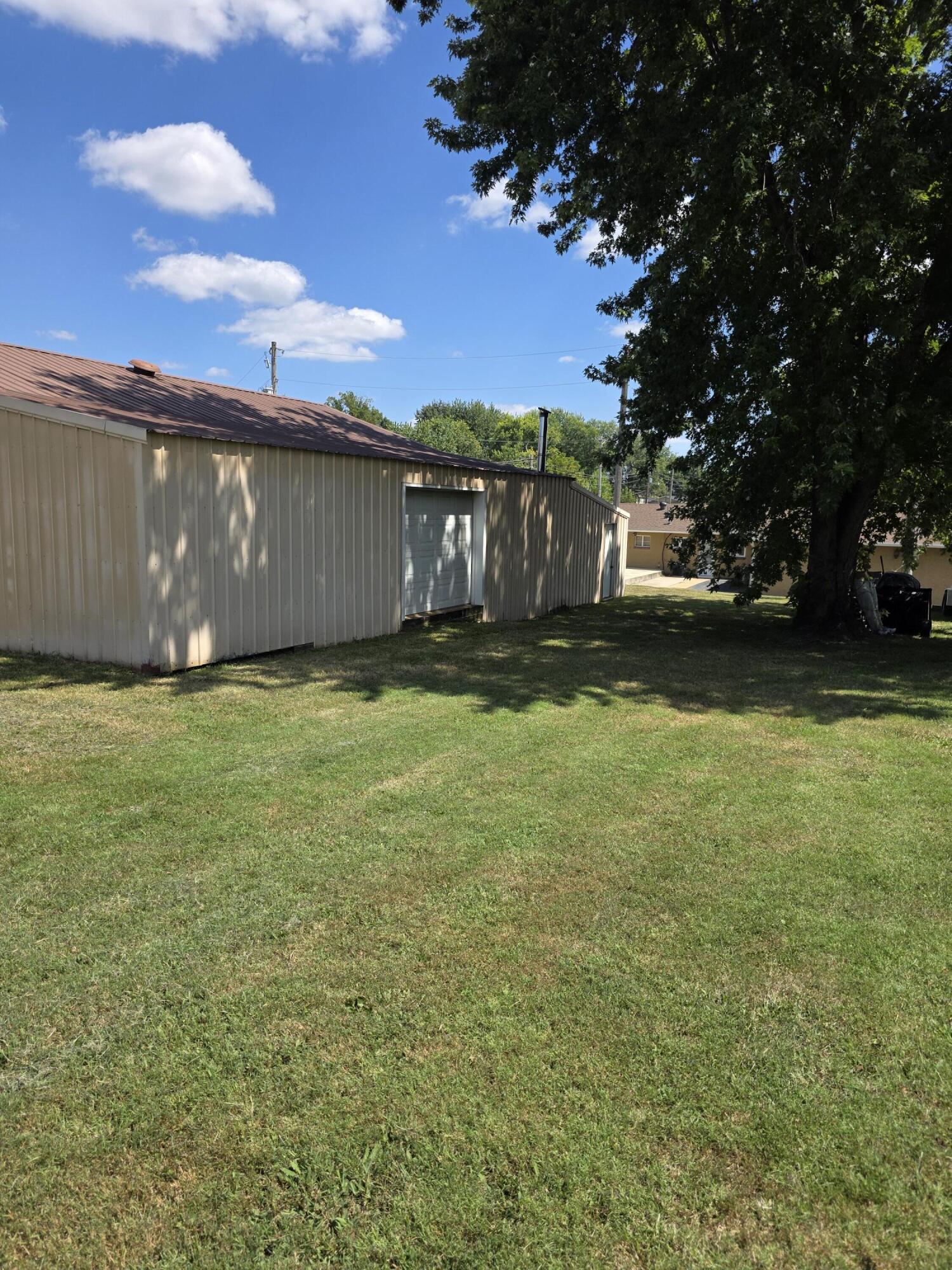 204 North Madison Avenue Property Photo 19