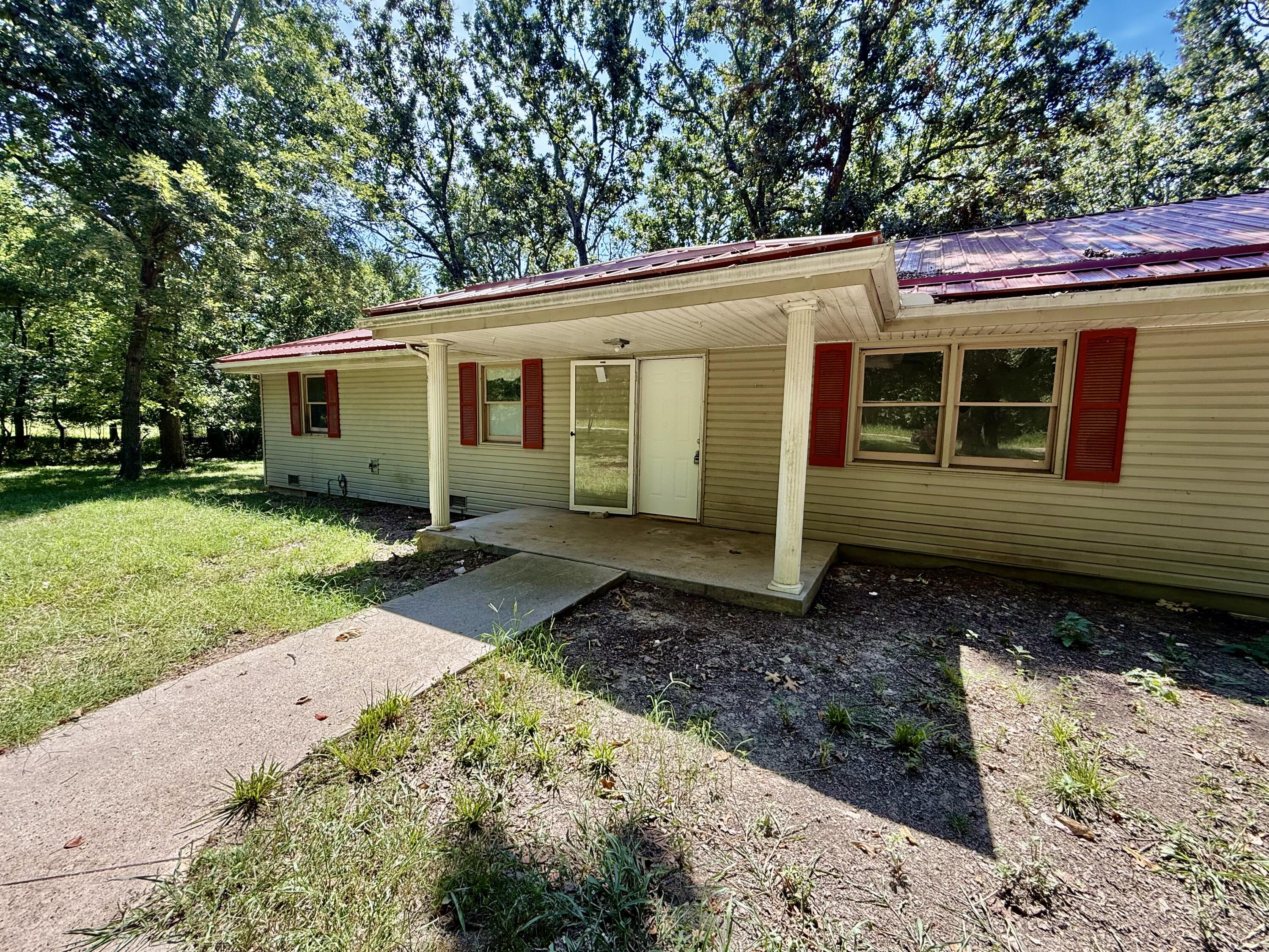 1032 Roanoke Lane Property Photo 3