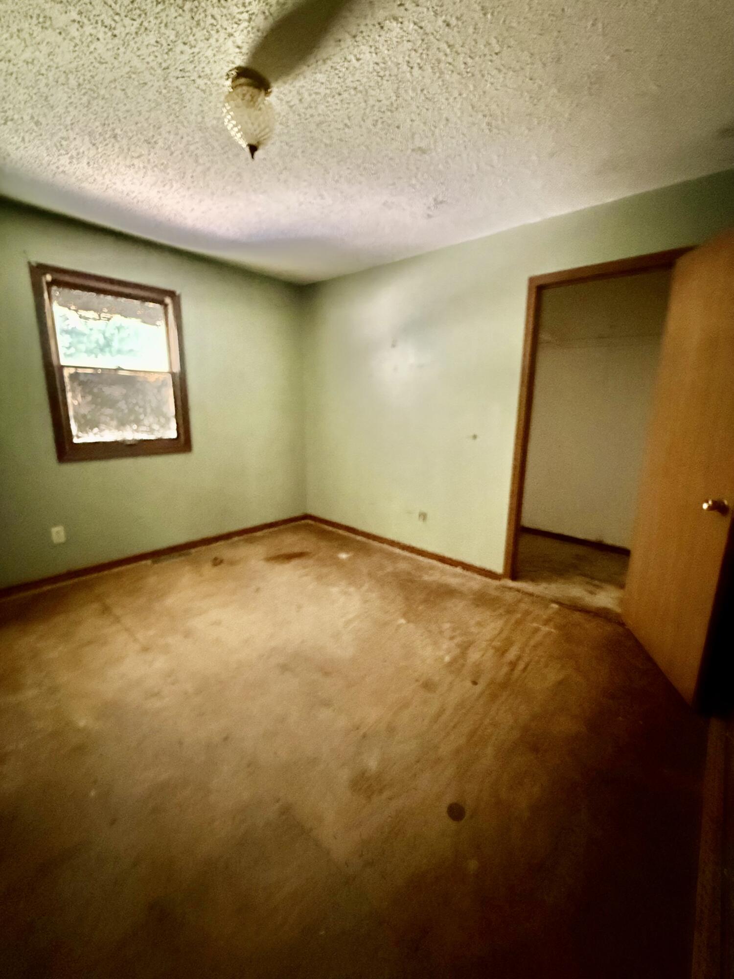 1032 Roanoke Lane Property Photo 10