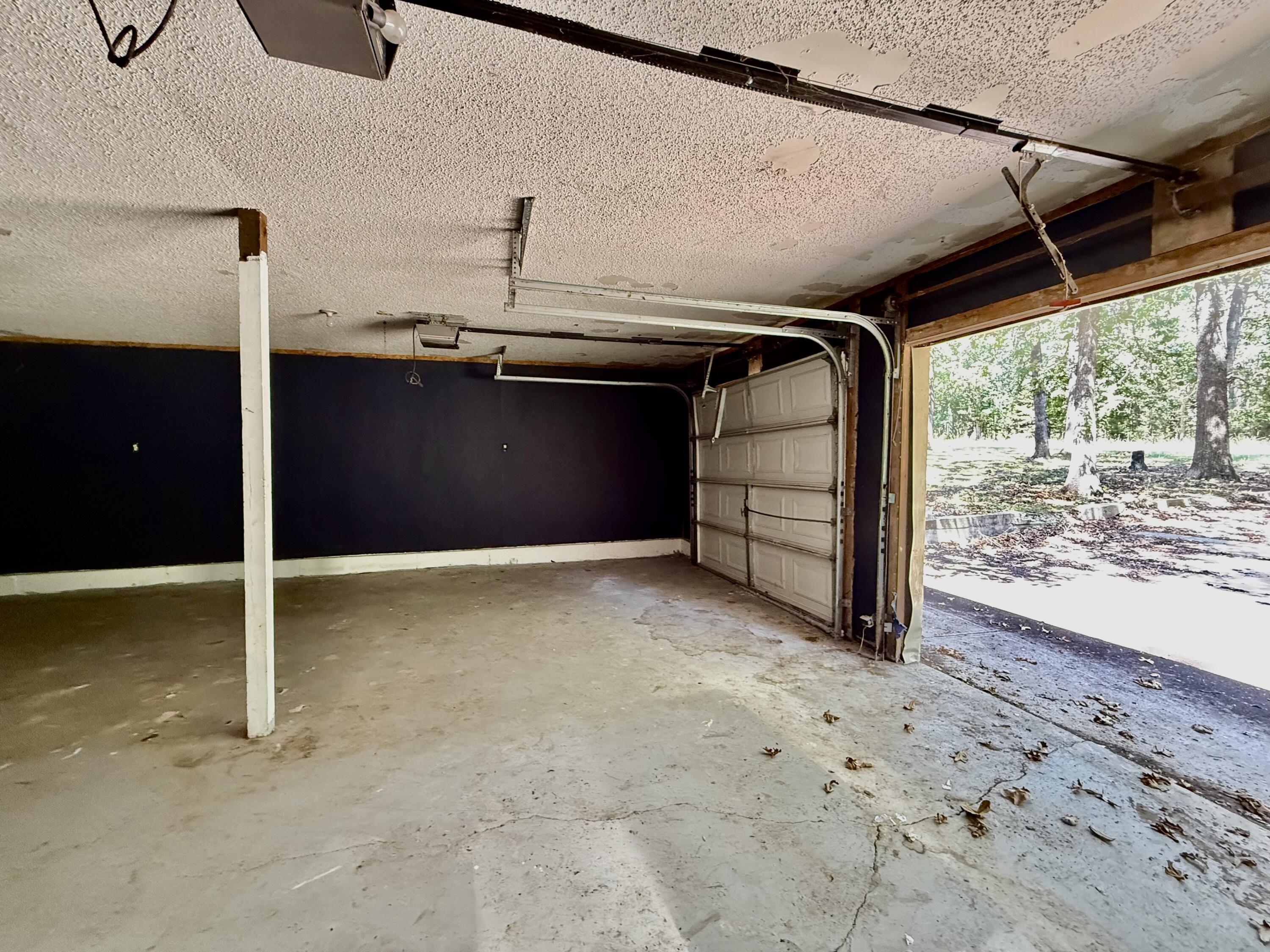 1032 Roanoke Lane Property Photo 17