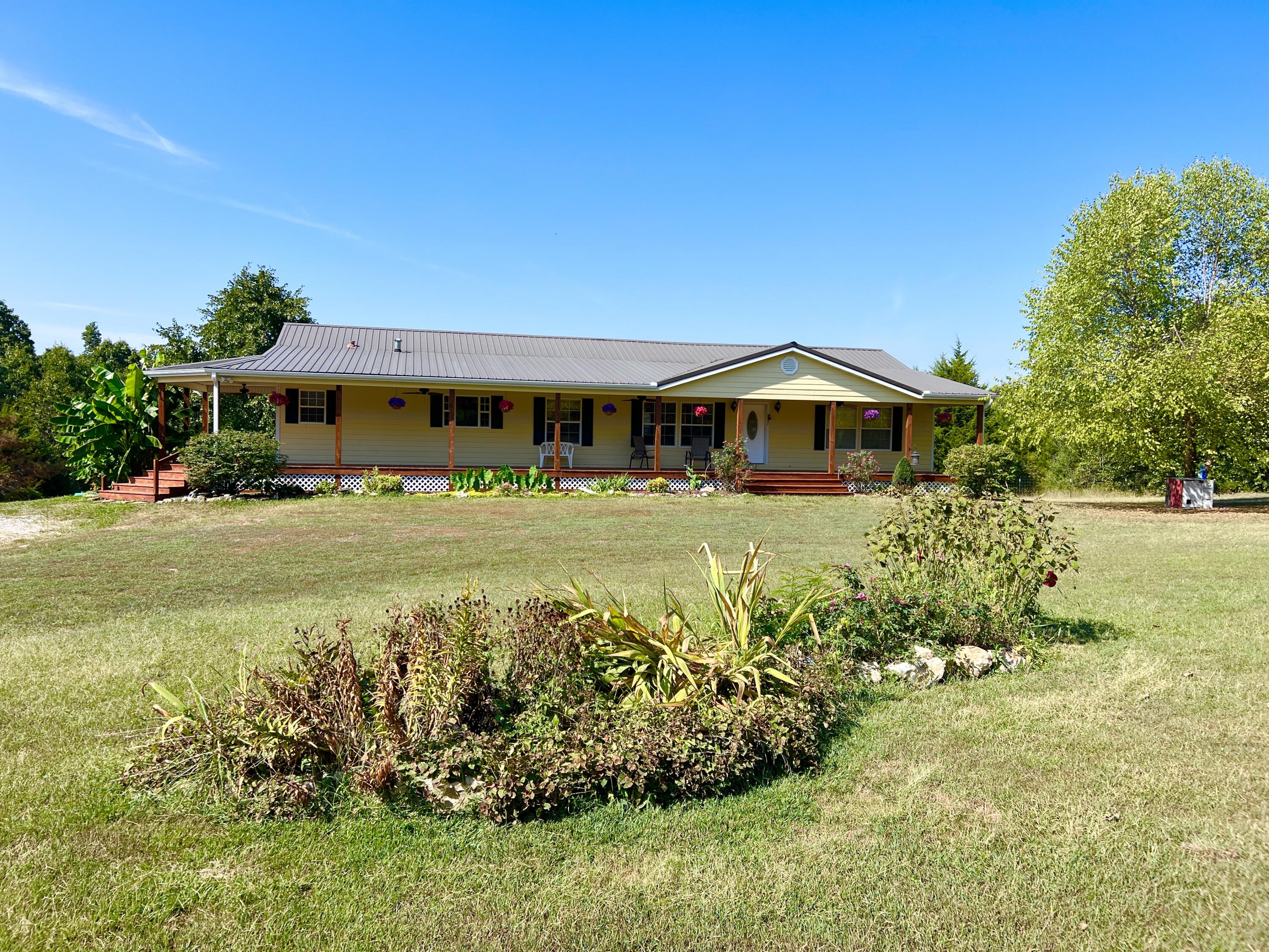 2355 King Road Property Photo 1