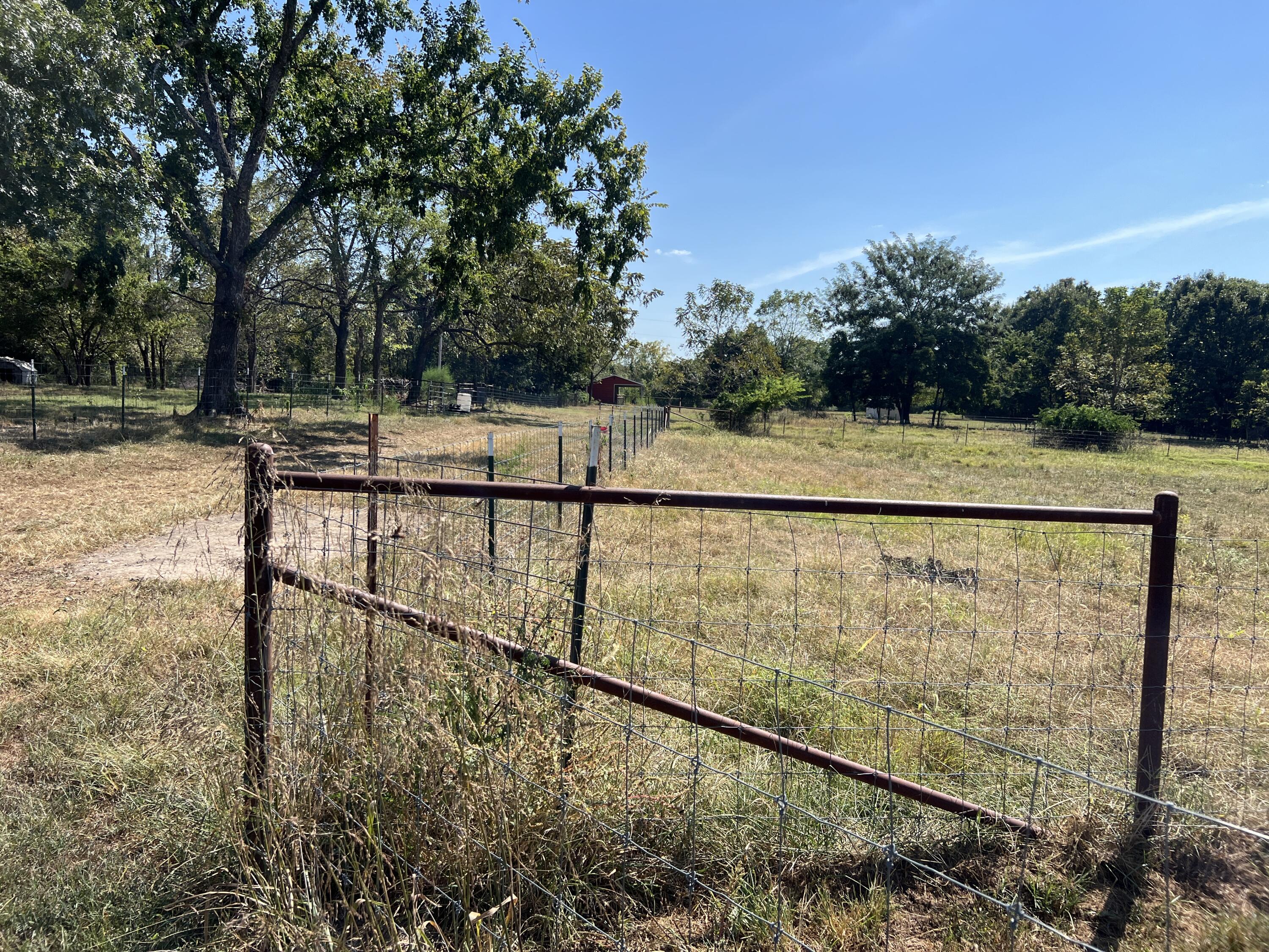 2355 King Road Property Photo 10