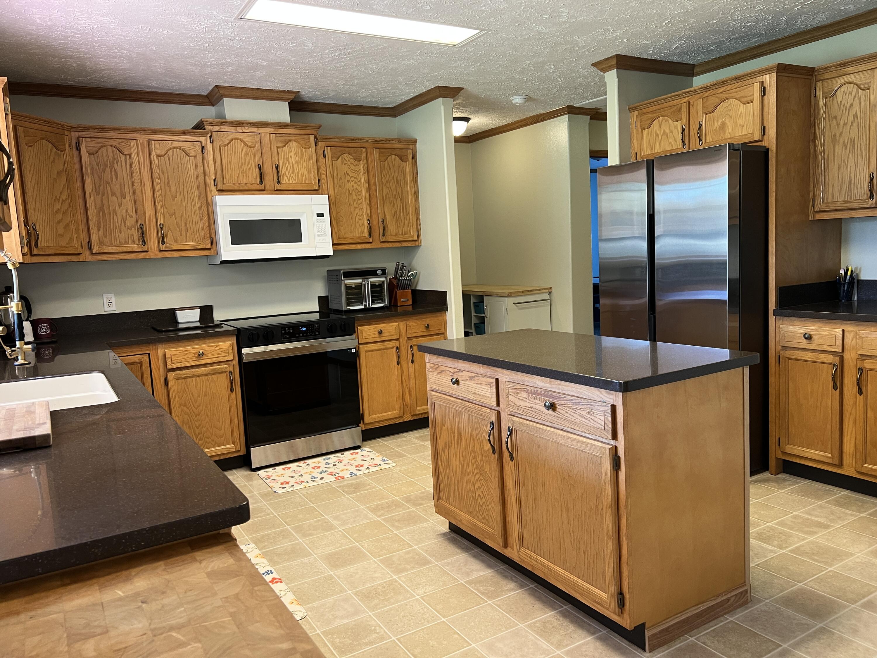 2355 King Road Property Photo 29
