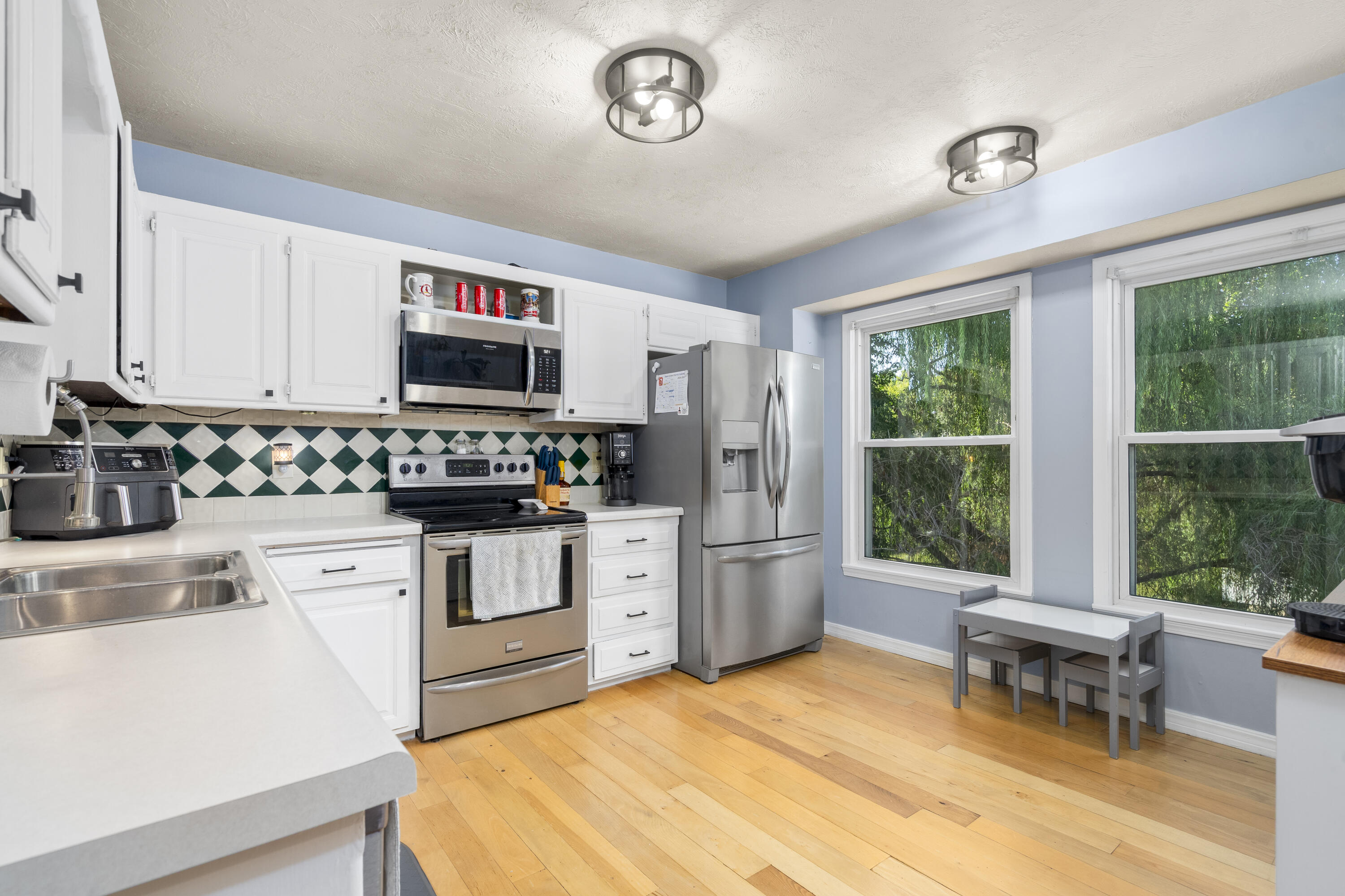 1505 East Hartley Street Property Photo 10