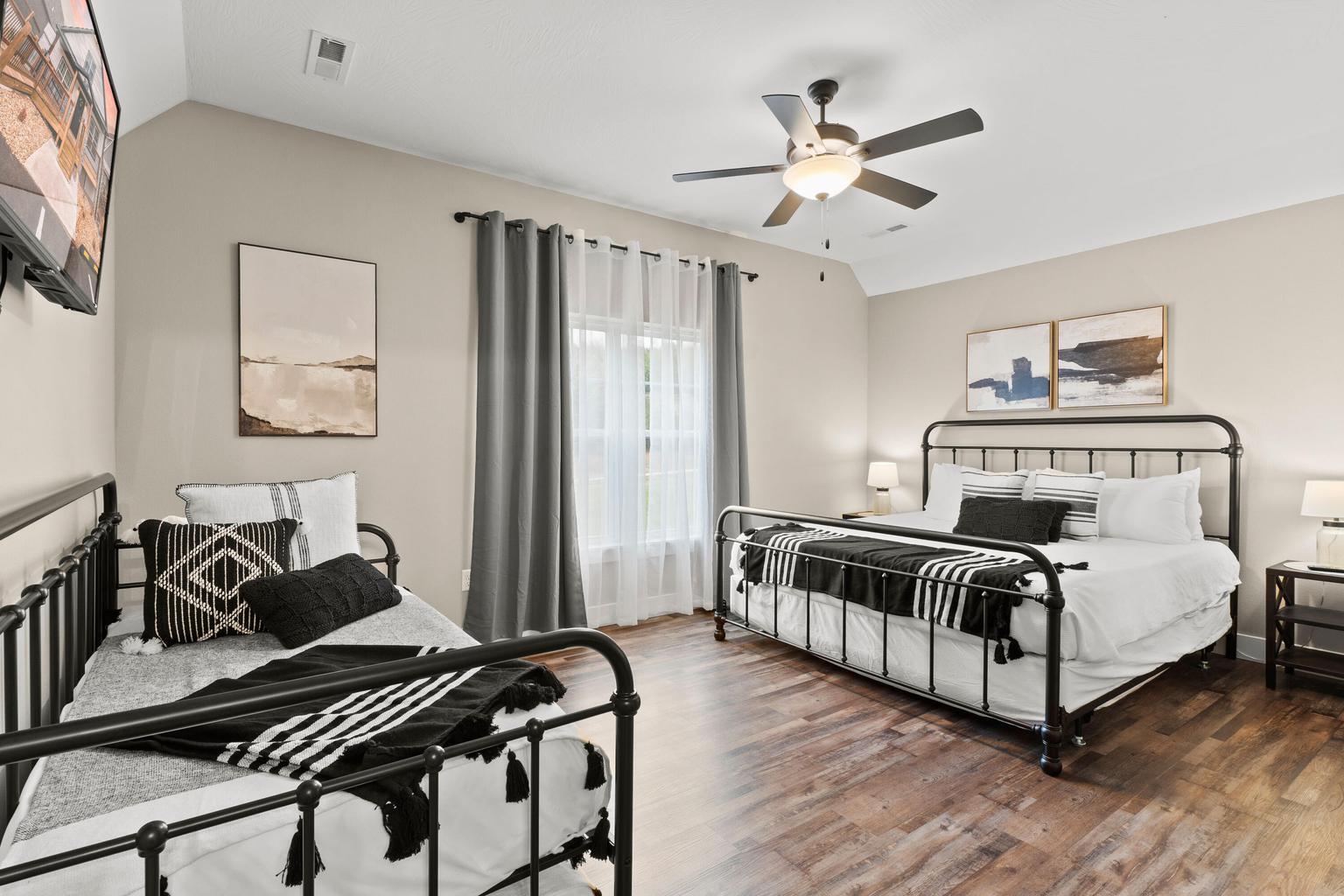 149 Branson Cove Court # 64 Property Photo 33