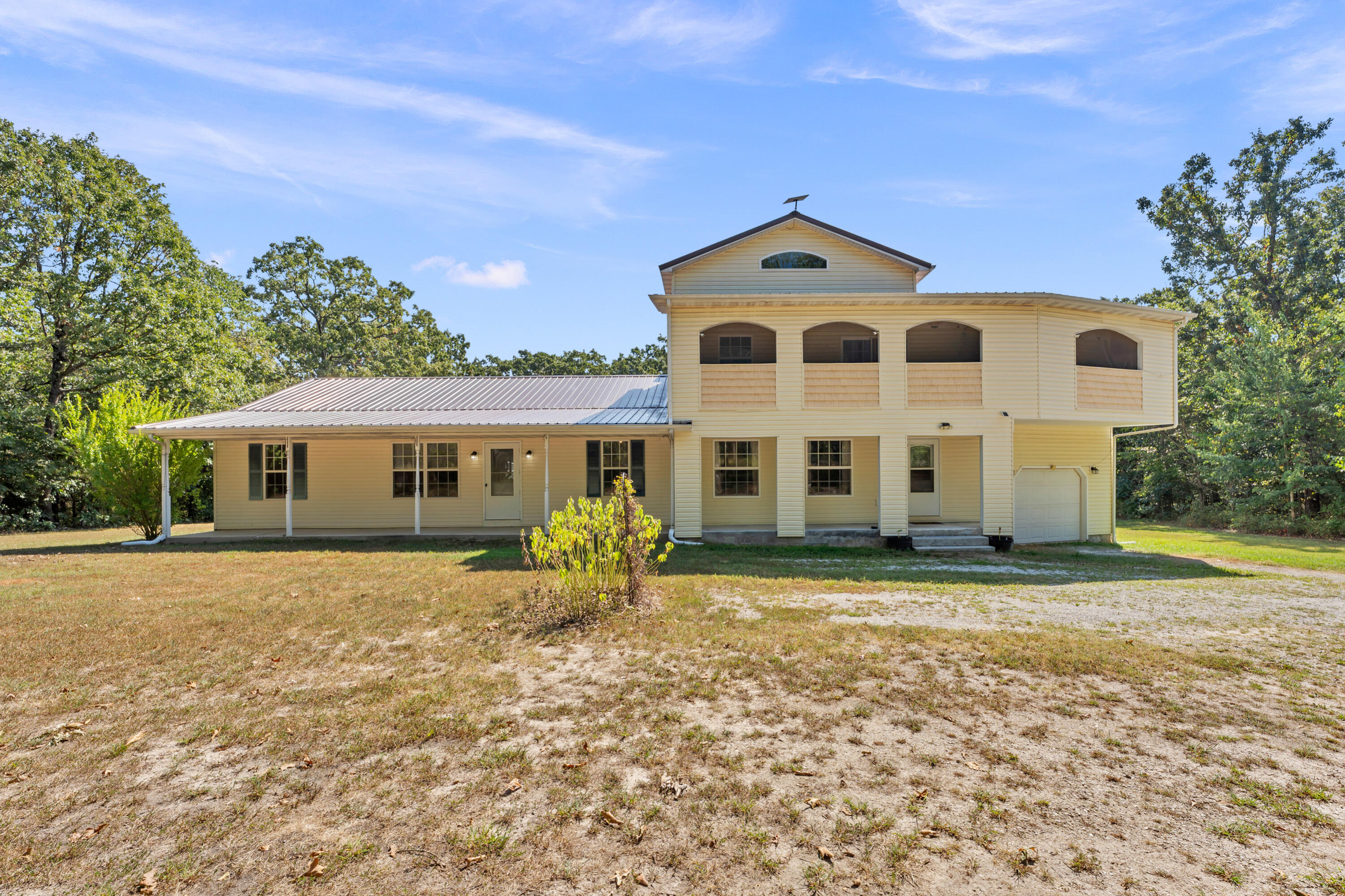 107 Candlewood Road Property Photo 4