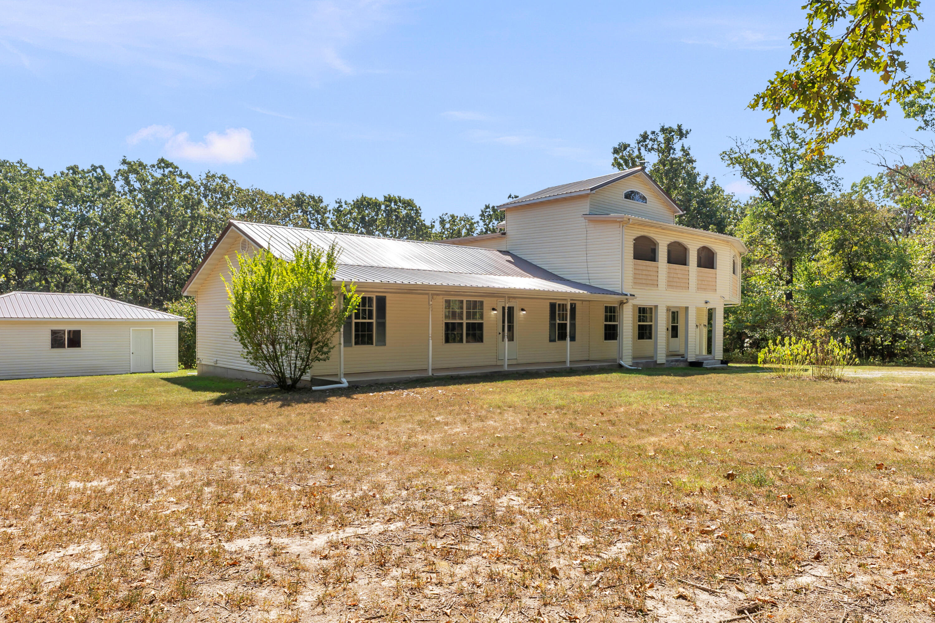 107 Candlewood Road Property Photo 6