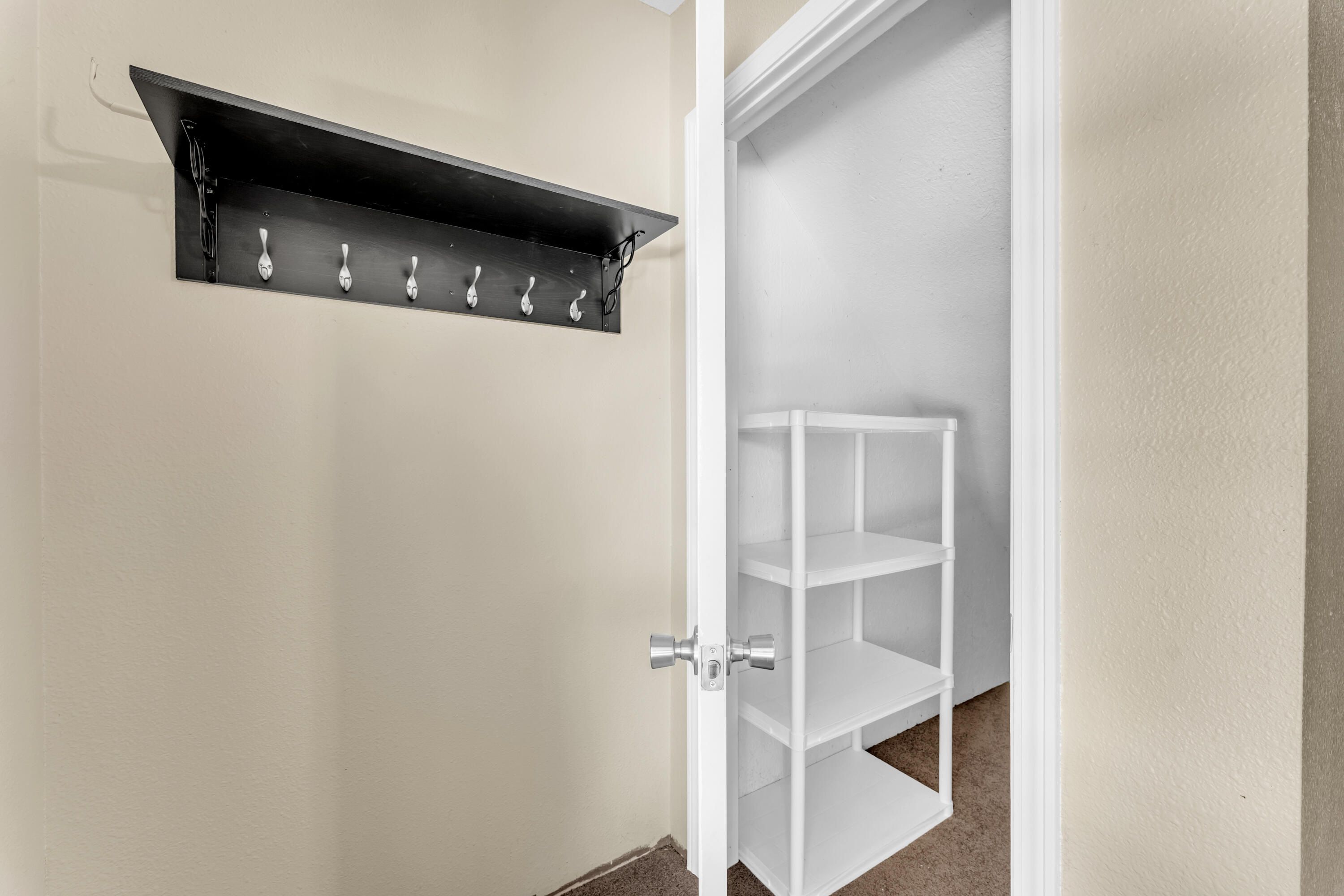107 Candlewood Road Property Photo 12