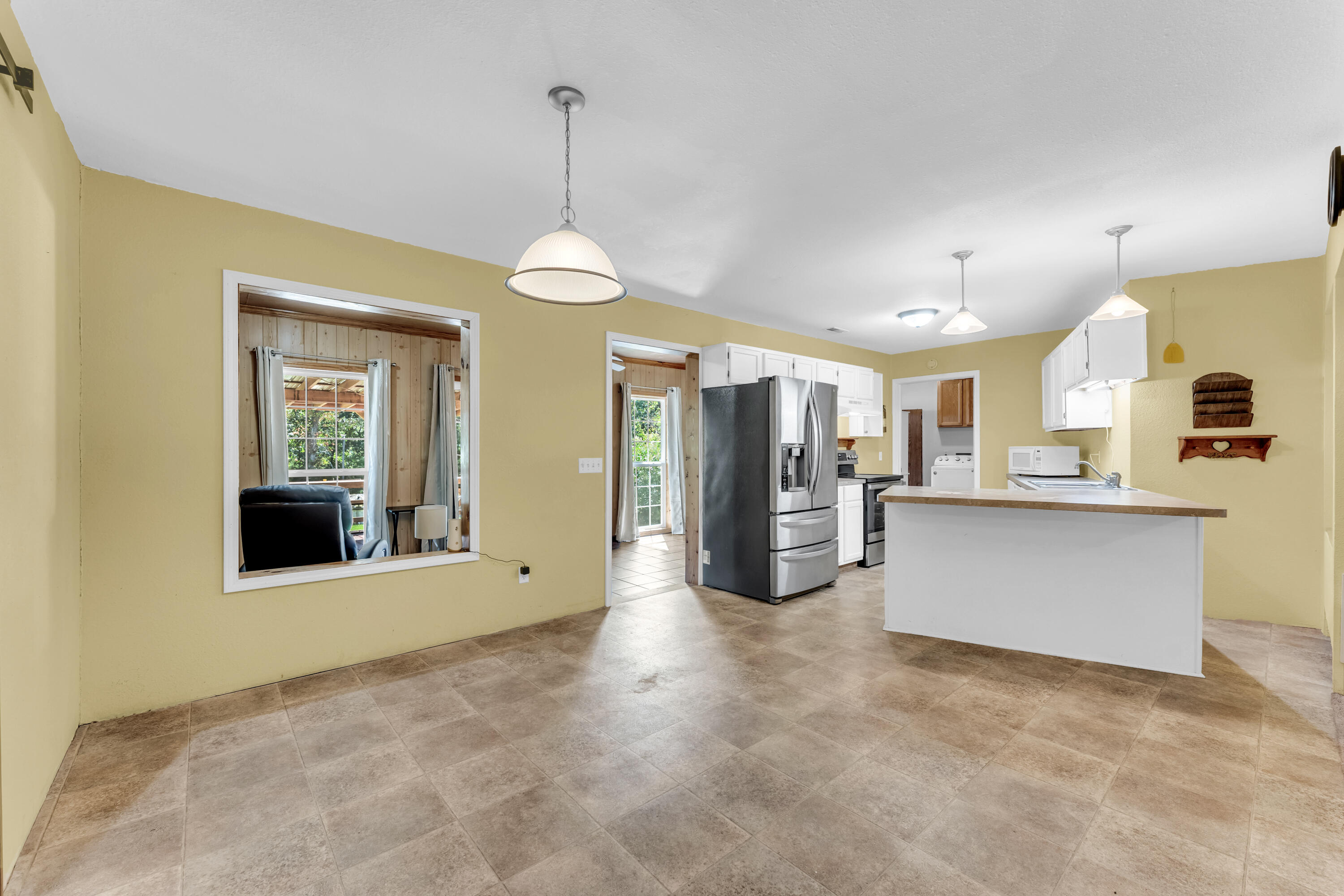 107 Candlewood Road Property Photo 18