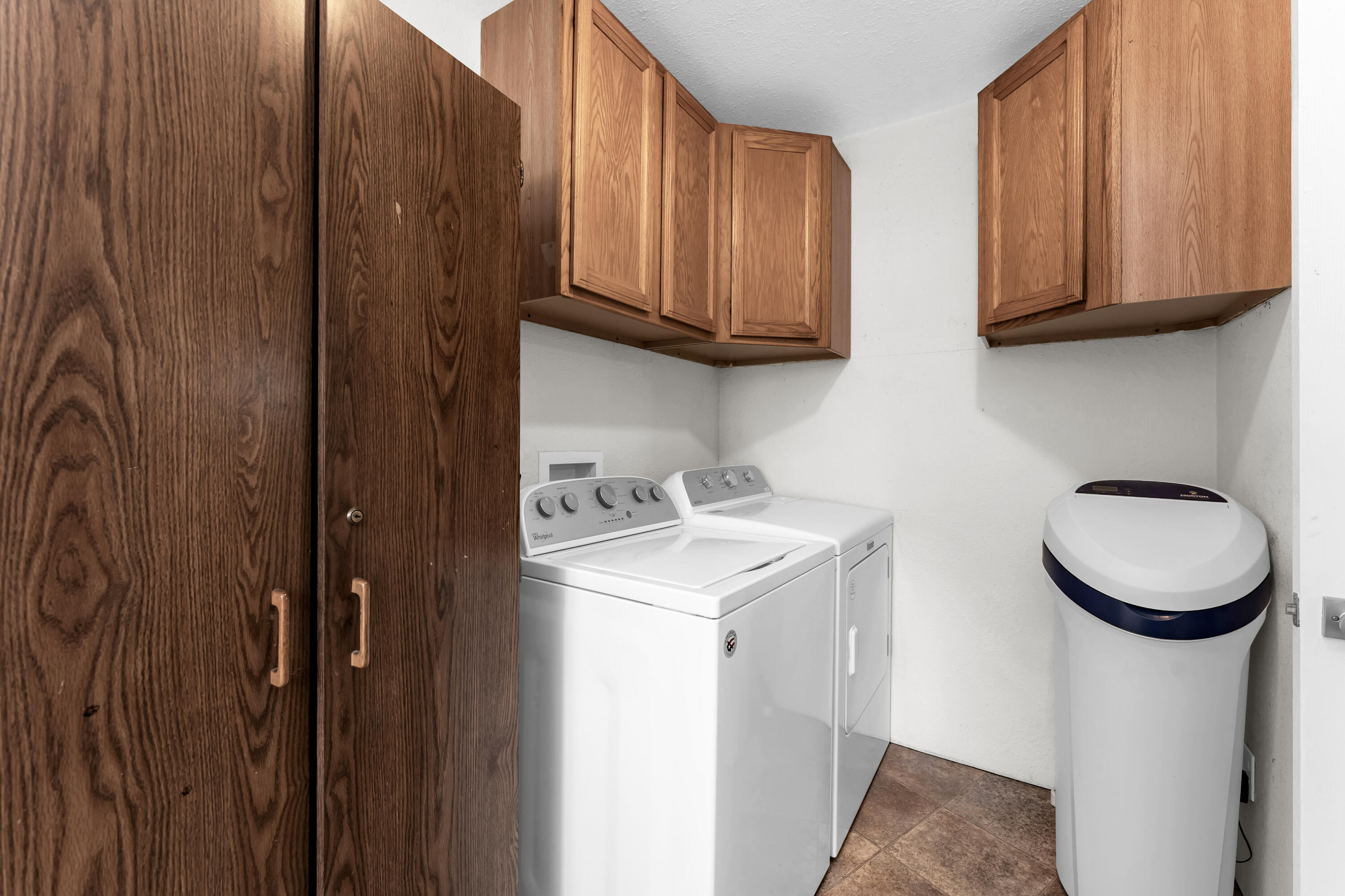 107 Candlewood Road Property Photo 24