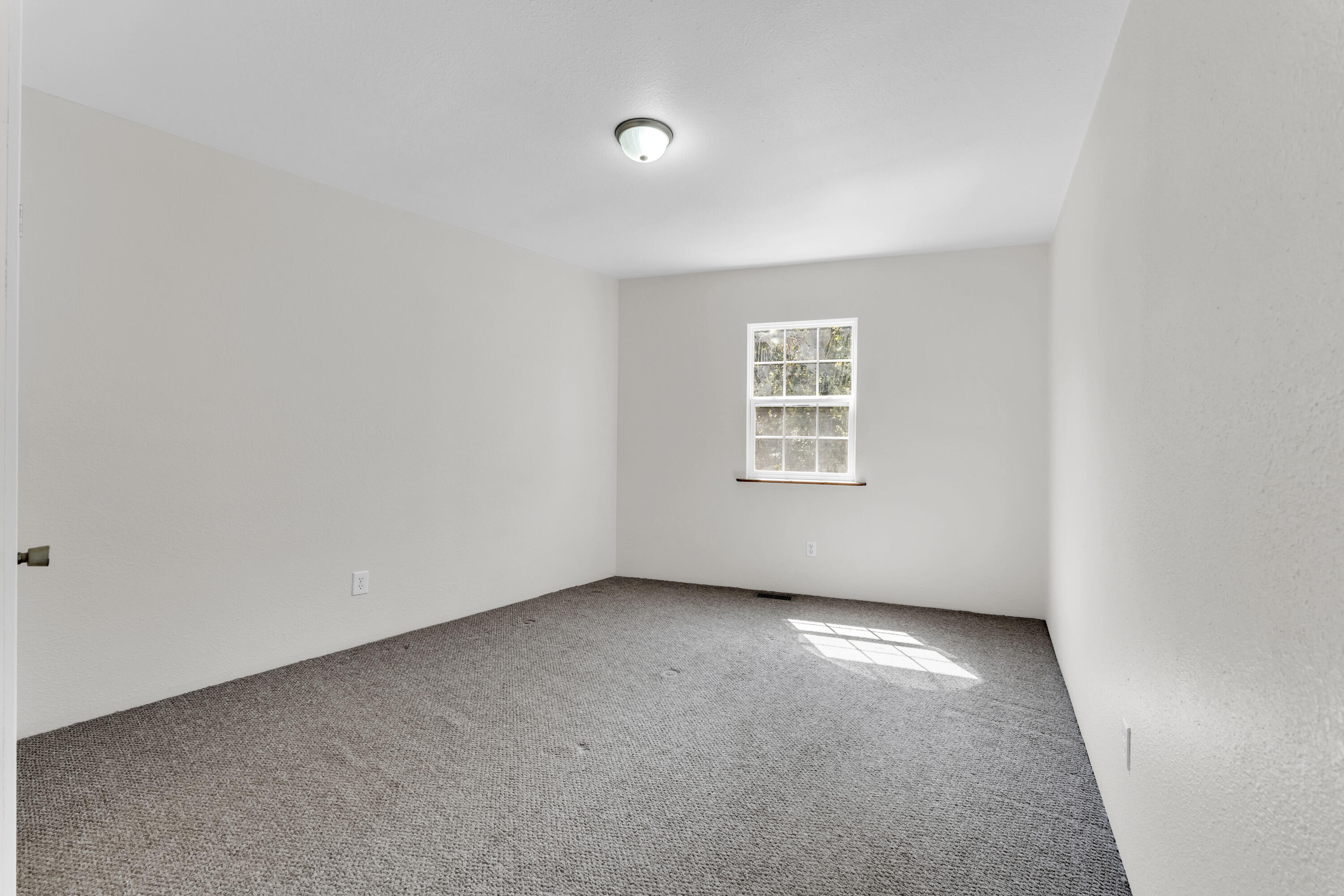 107 Candlewood Road Property Photo 35