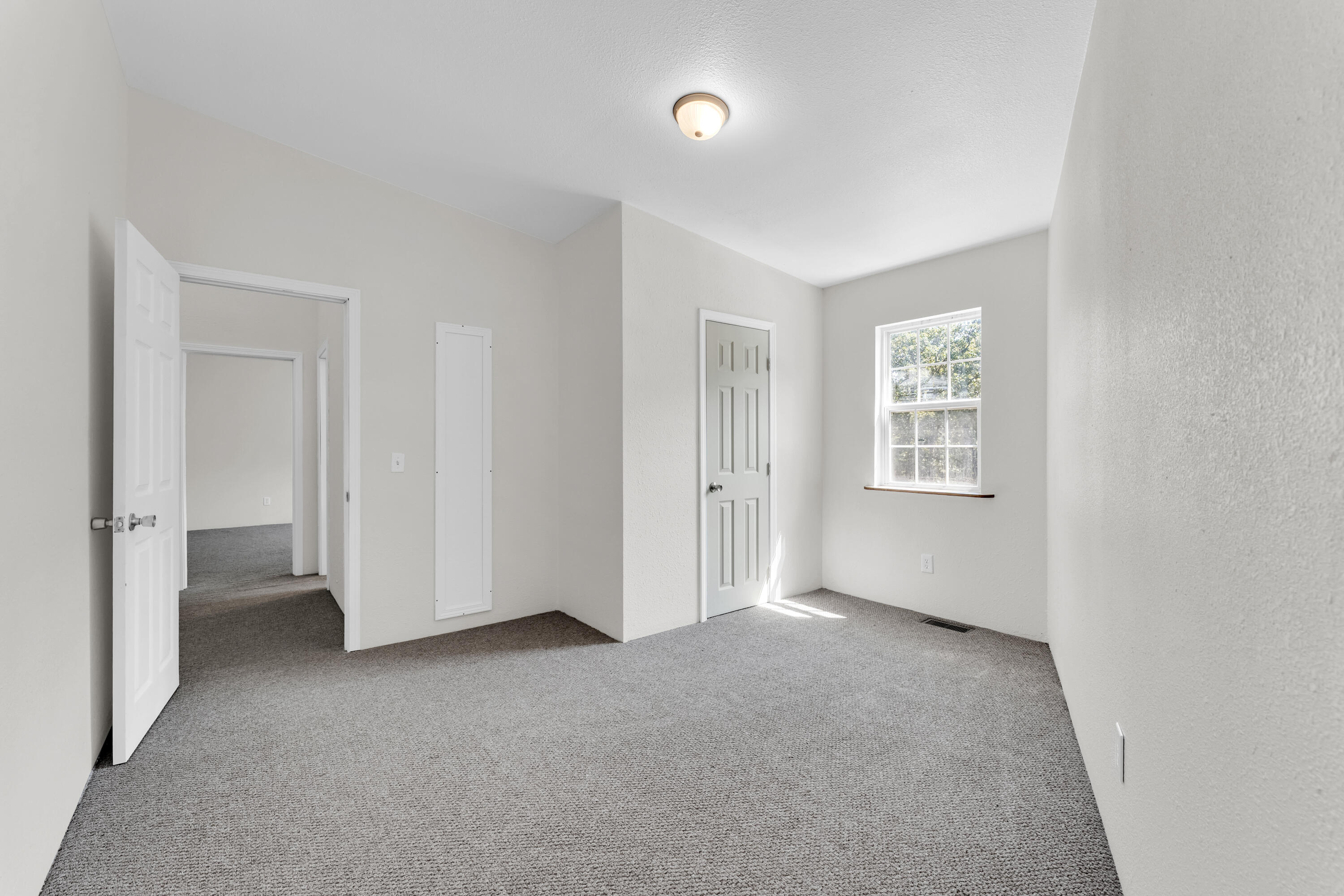 107 Candlewood Road Property Photo 37