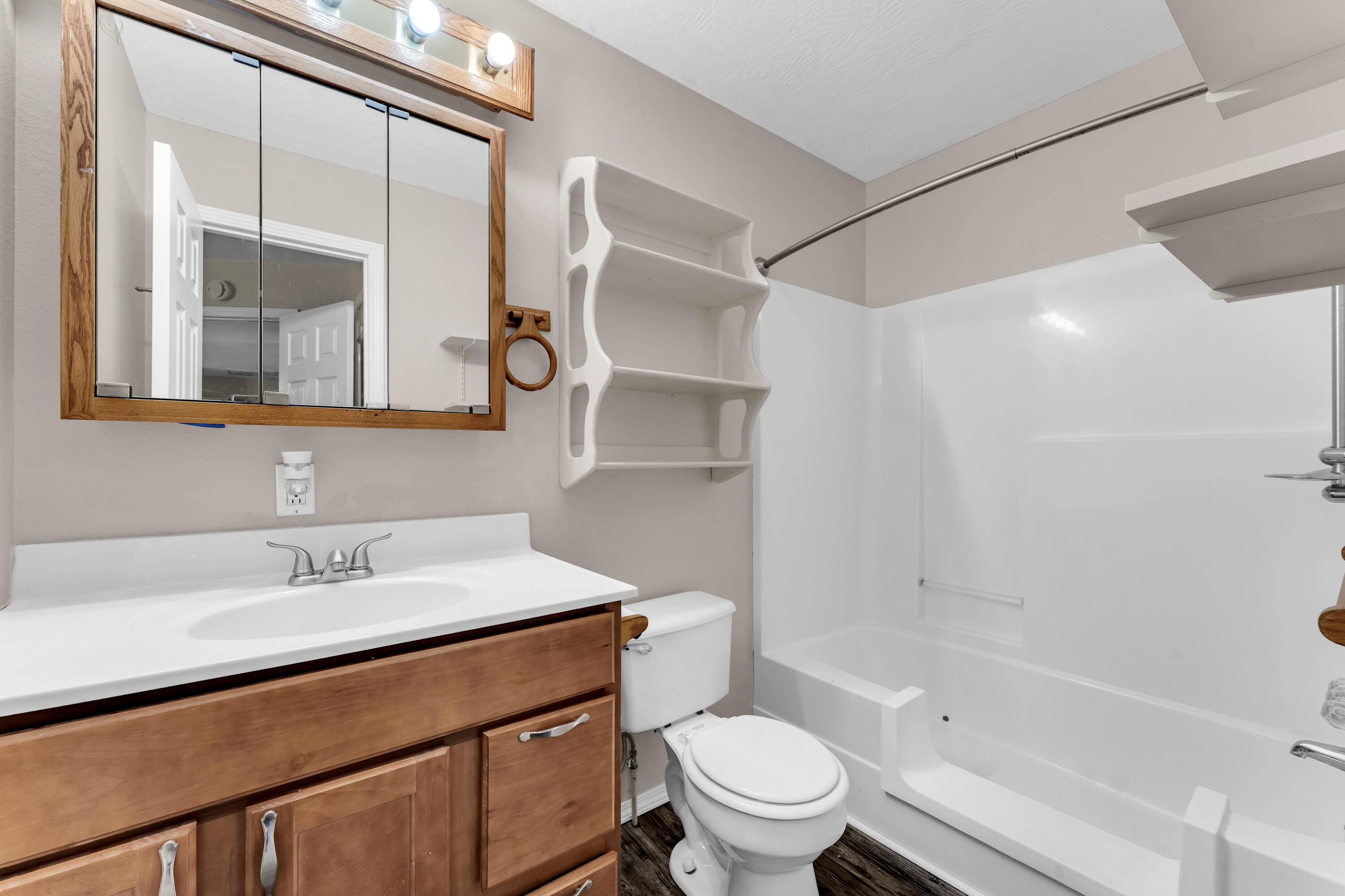 107 Candlewood Road Property Photo 54
