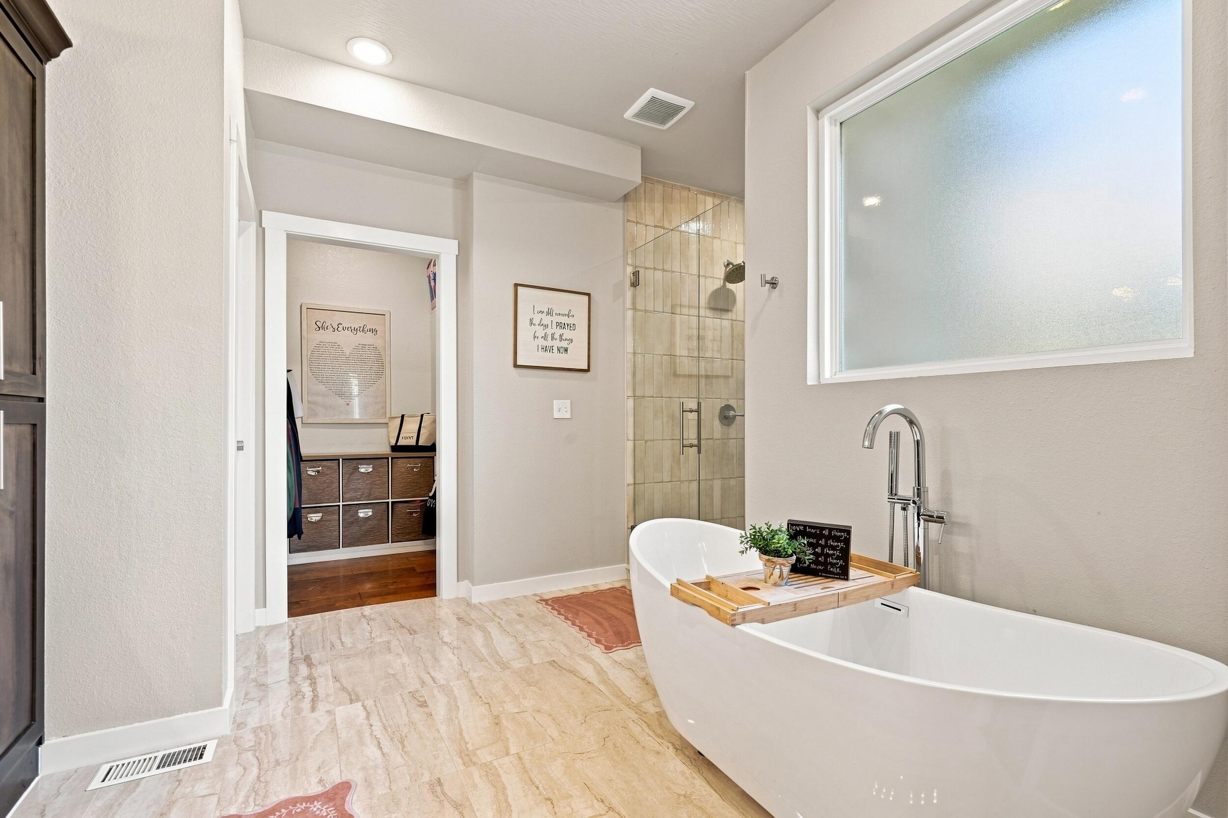1676 North Bristol Avenue Property Photo 14