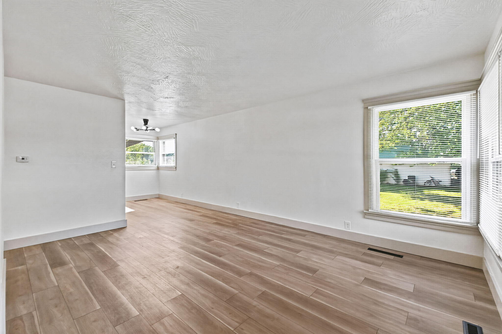 416 Beam Street Property Photo 6