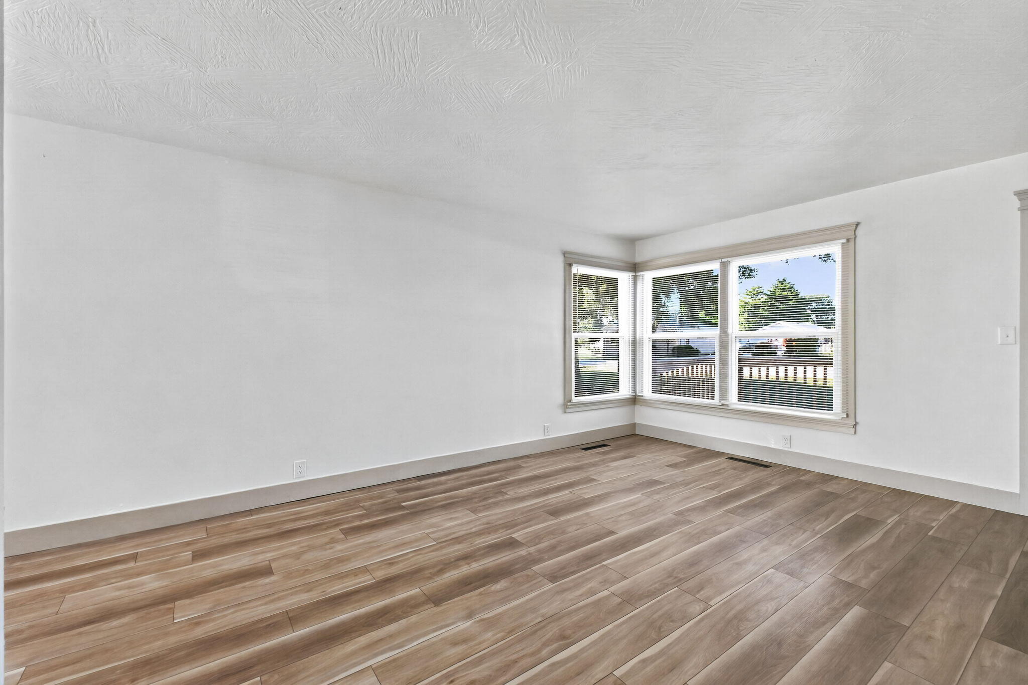 416 Beam Street Property Photo 7