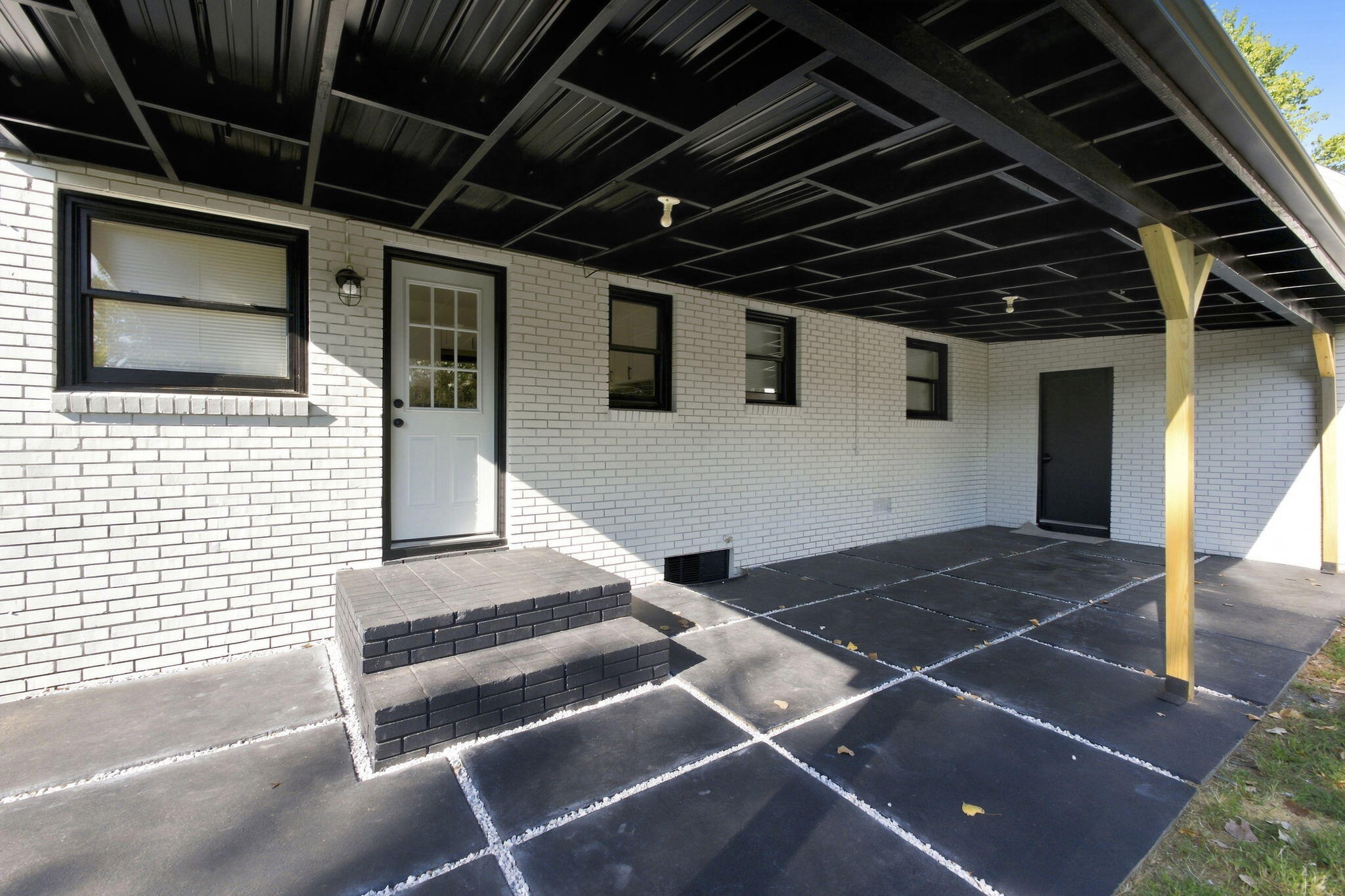 416 Beam Street Property Photo 22