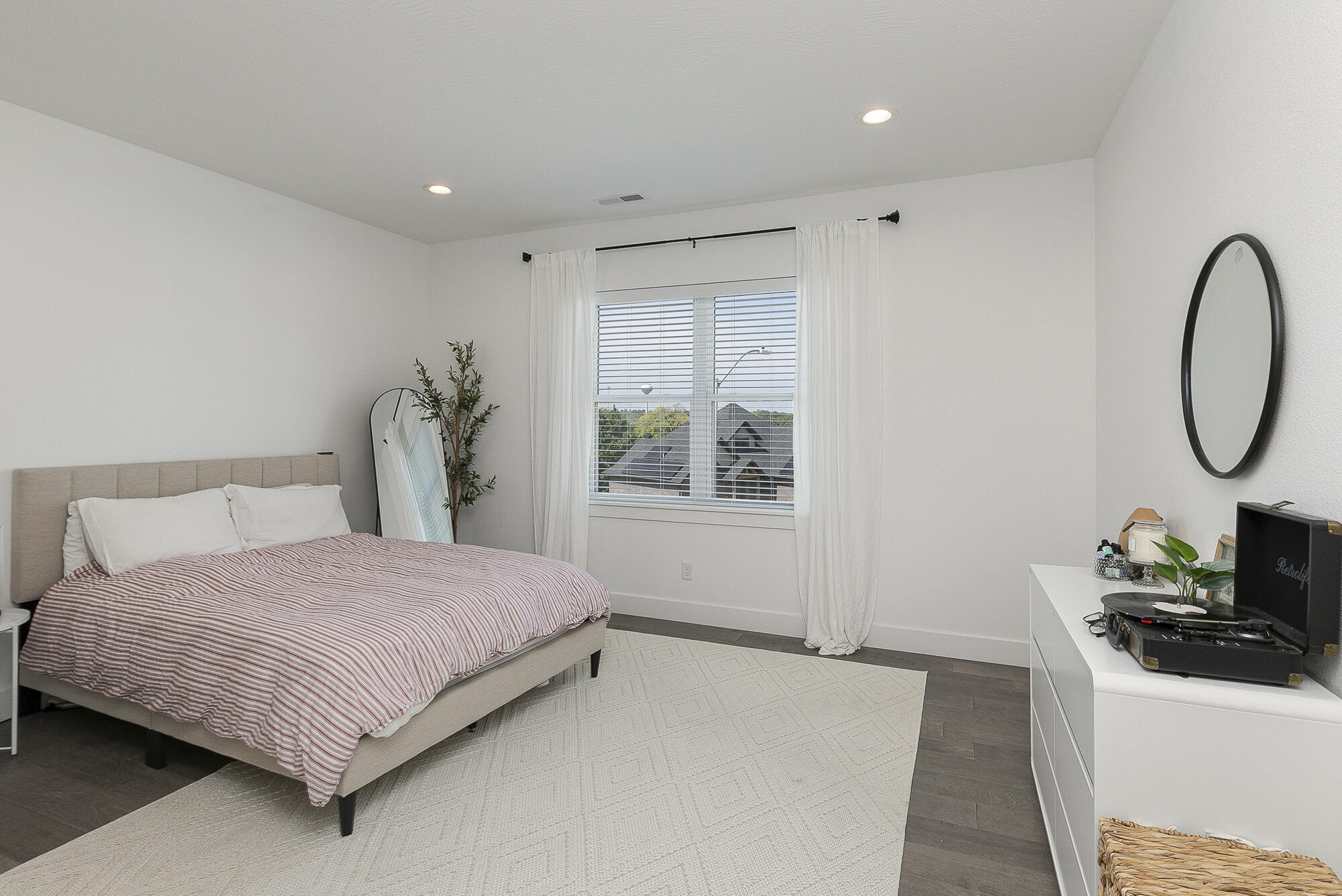201 North Blarney Court Property Photo 43