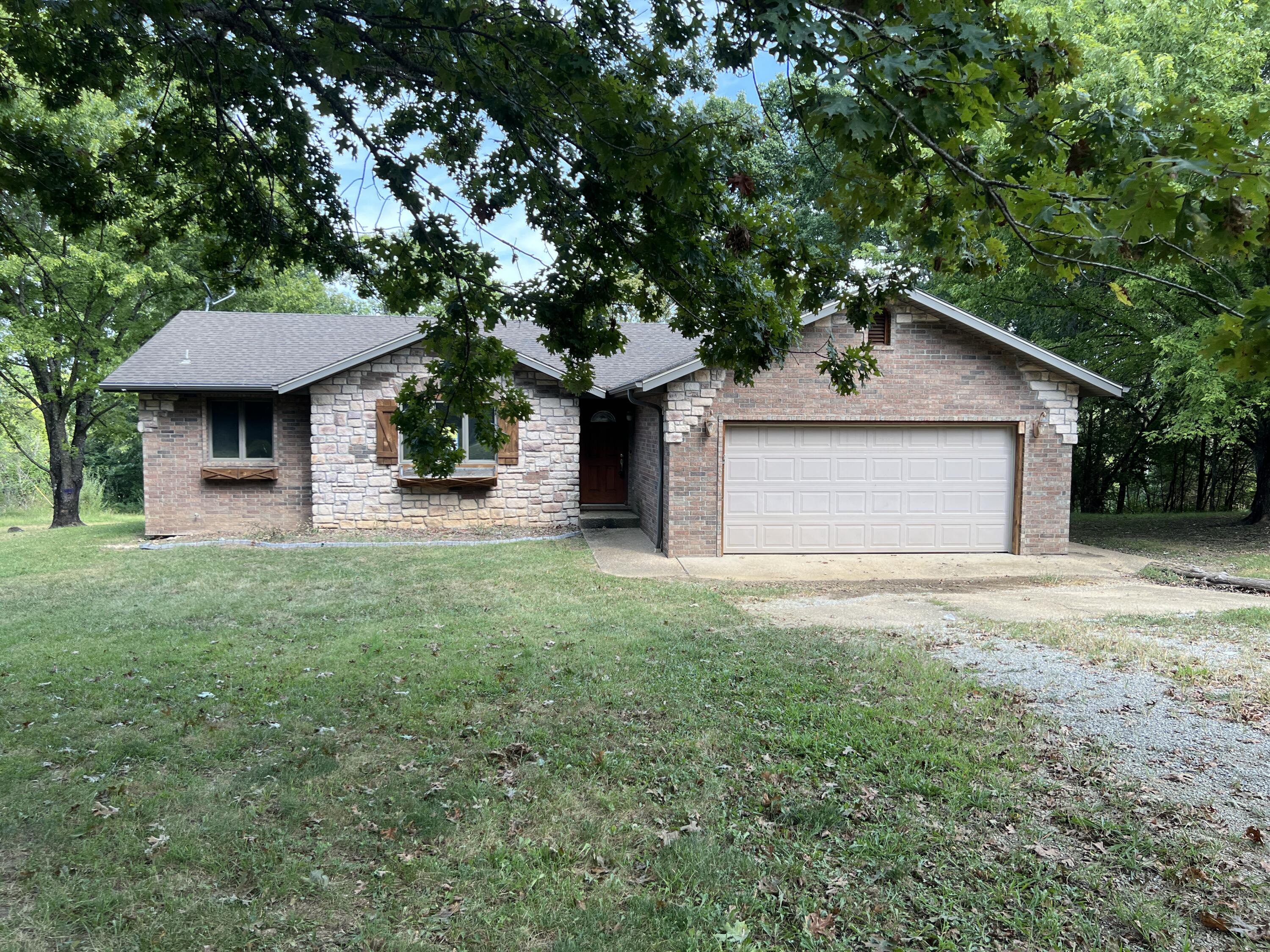 15540 North State Highway 5 Property Photo 1