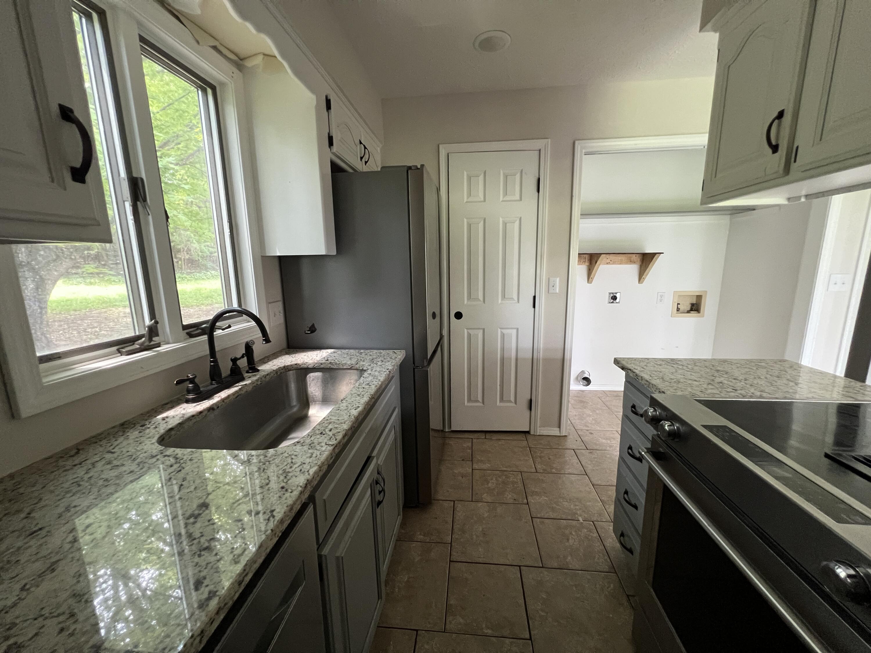 15540 North State Highway 5 Property Photo 5