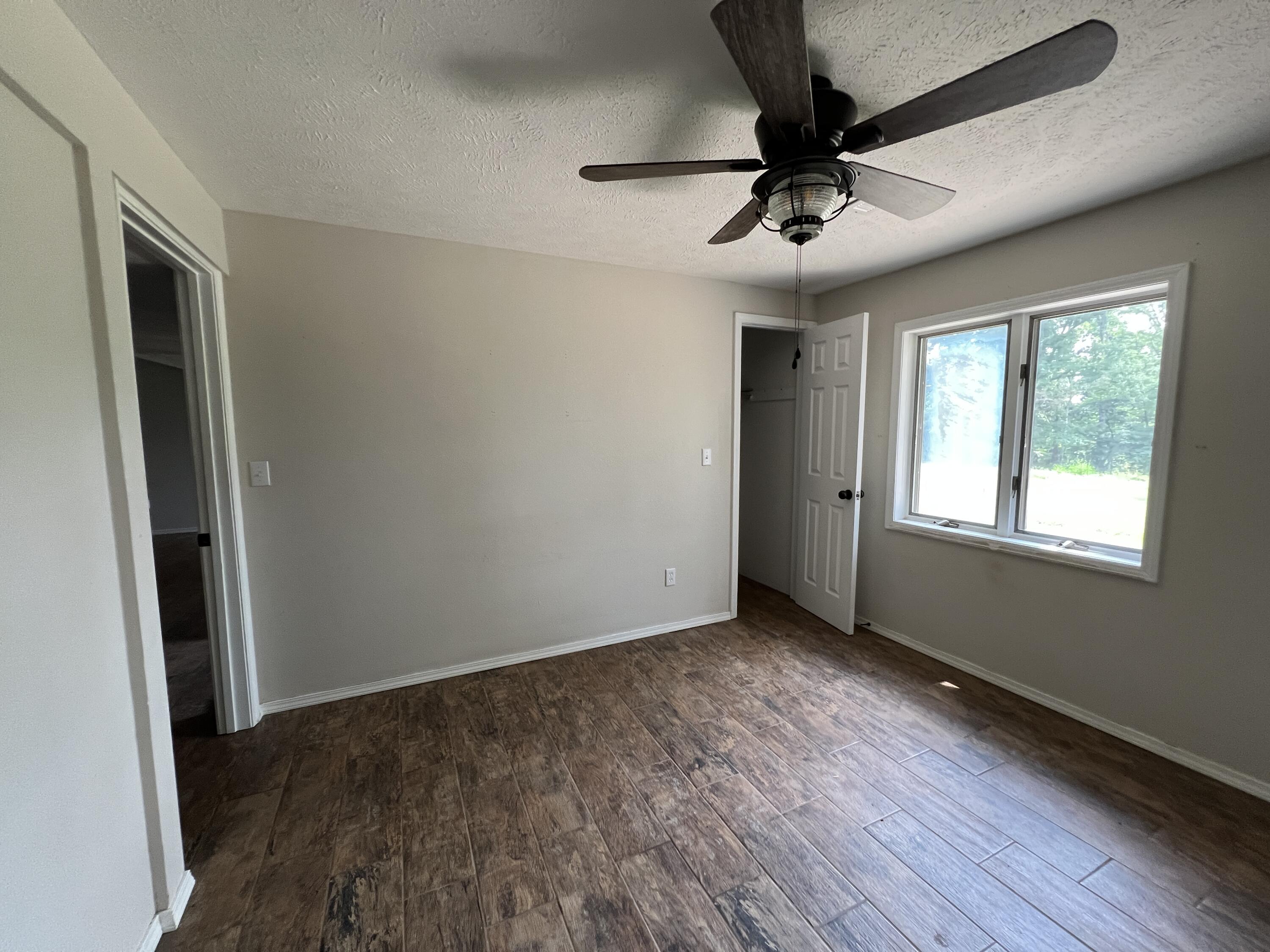 15540 North State Highway 5 Property Photo 16
