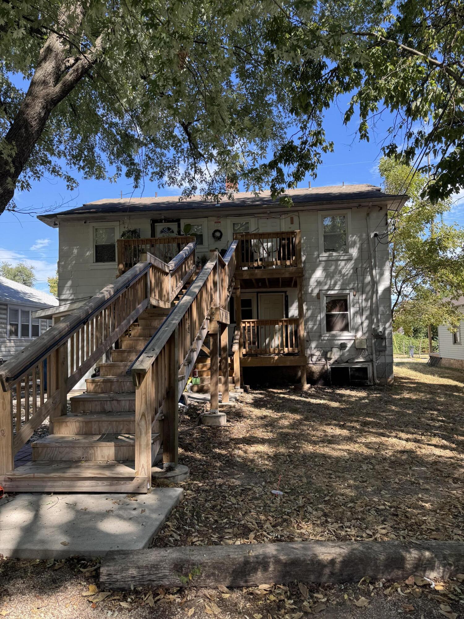 531 South Fort Avenue Property Photo 13