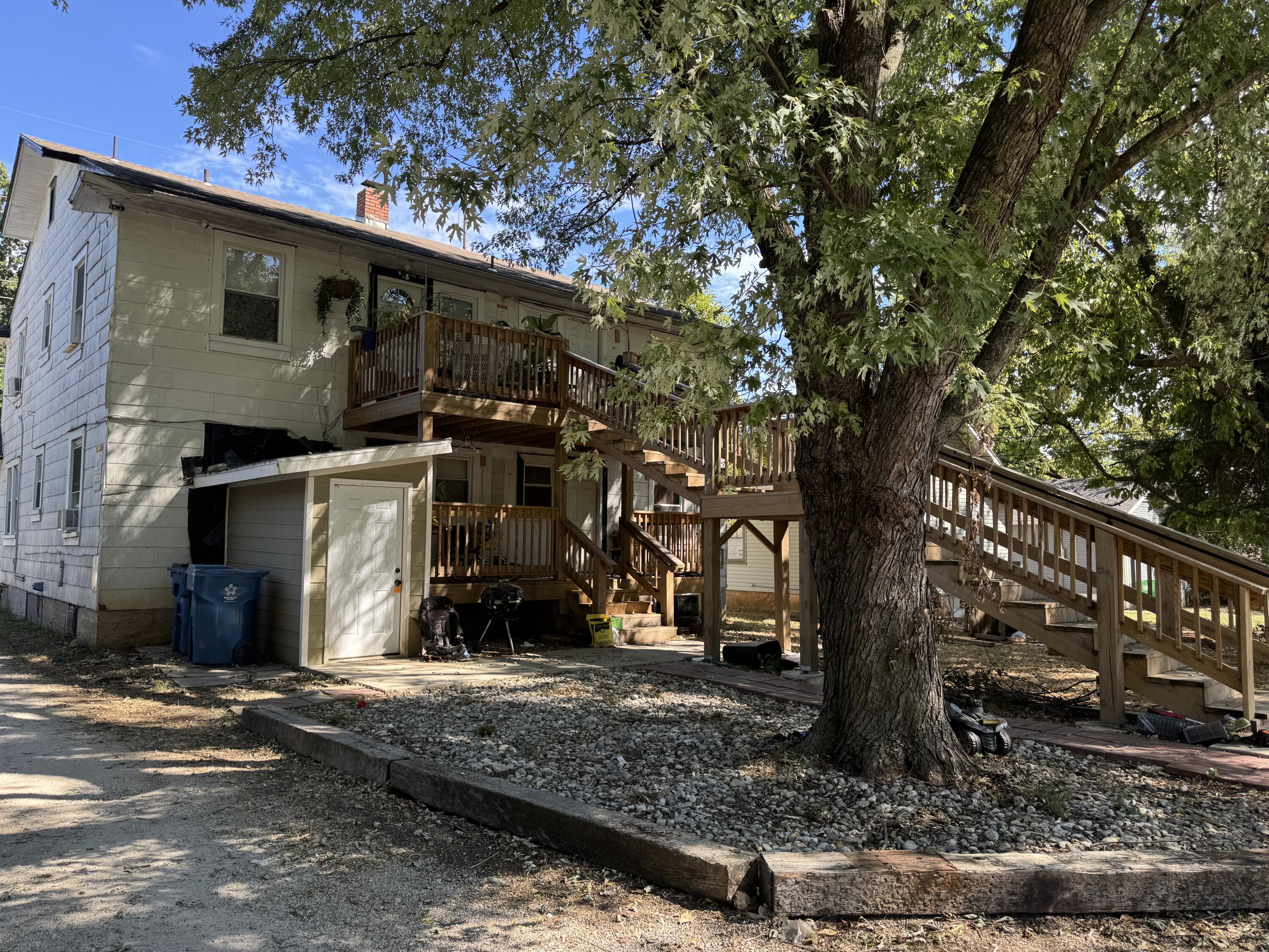 531 South Fort Avenue Property Photo 14