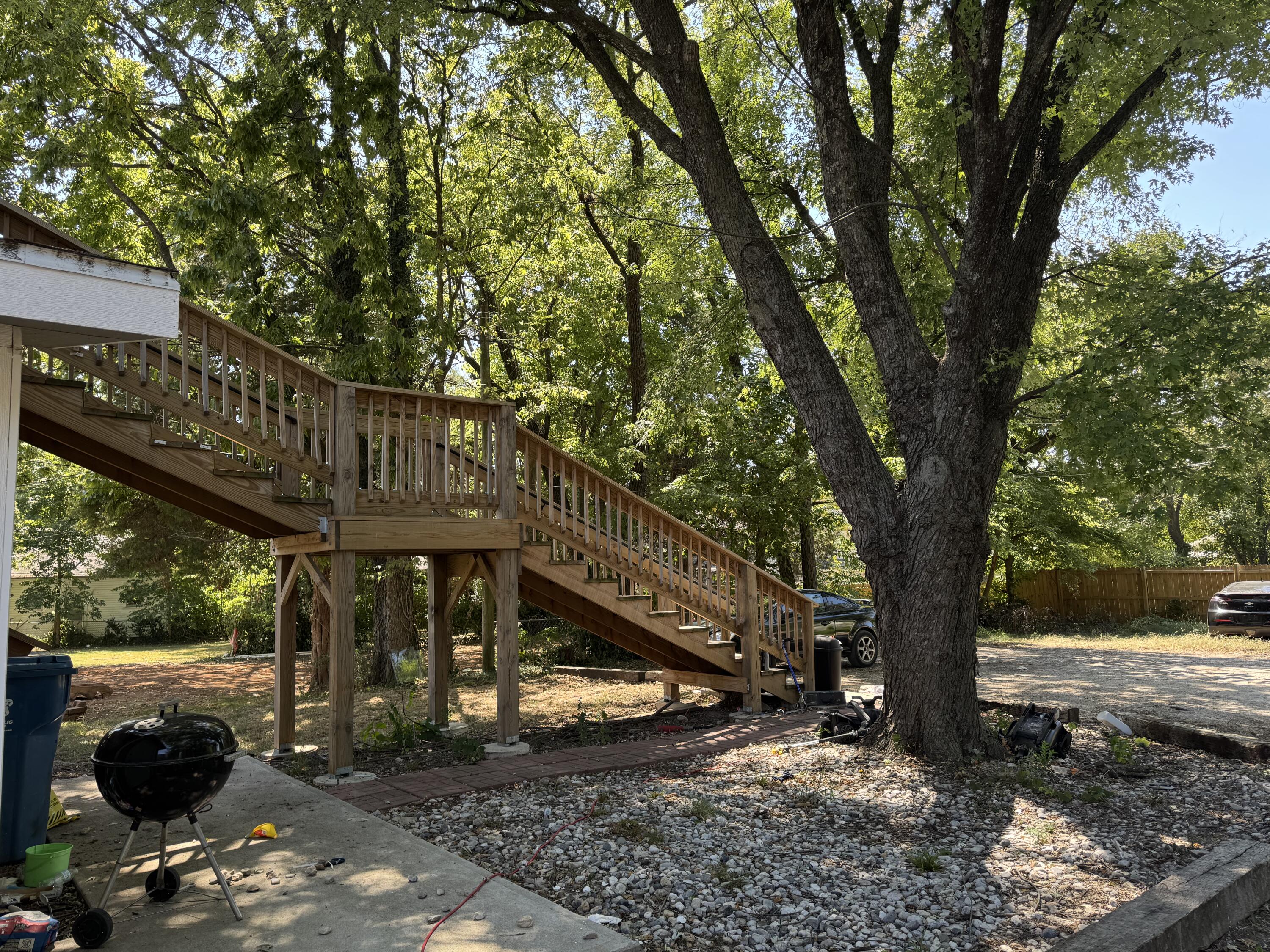 531 South Fort Avenue Property Photo 16