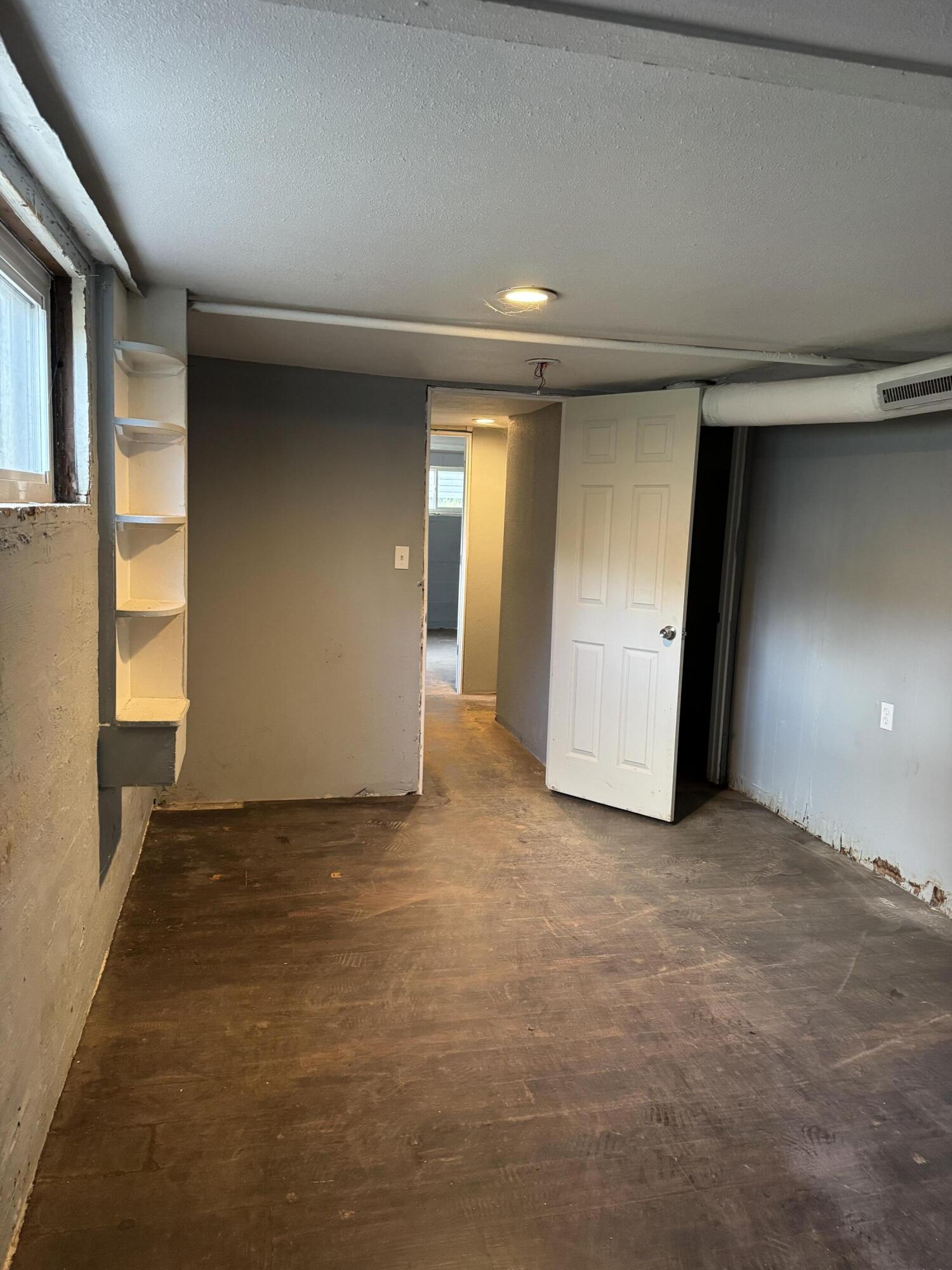 531 South Fort Avenue Property Photo 24