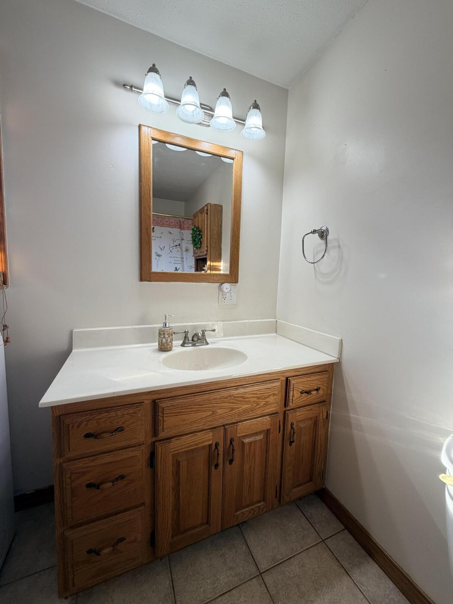 184 East 334th Road Property Photo 31