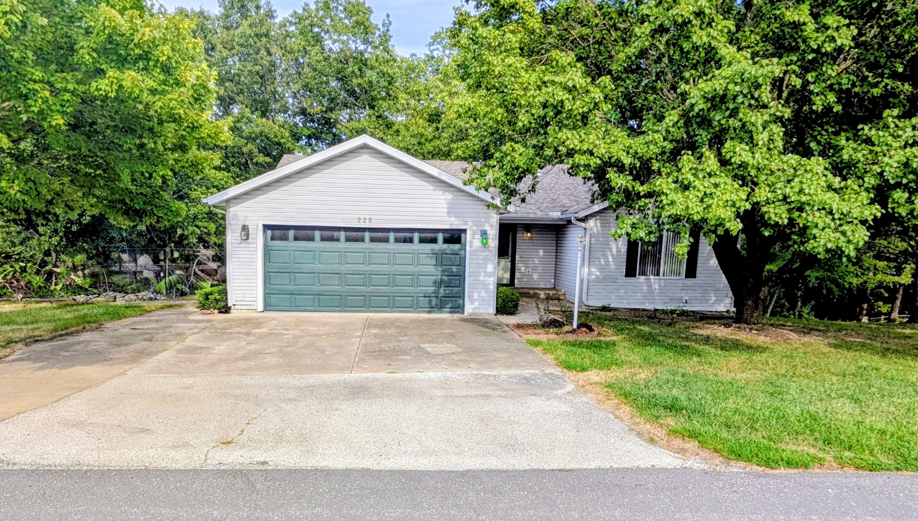 228 North Catamount Boulevard Property Photo 1