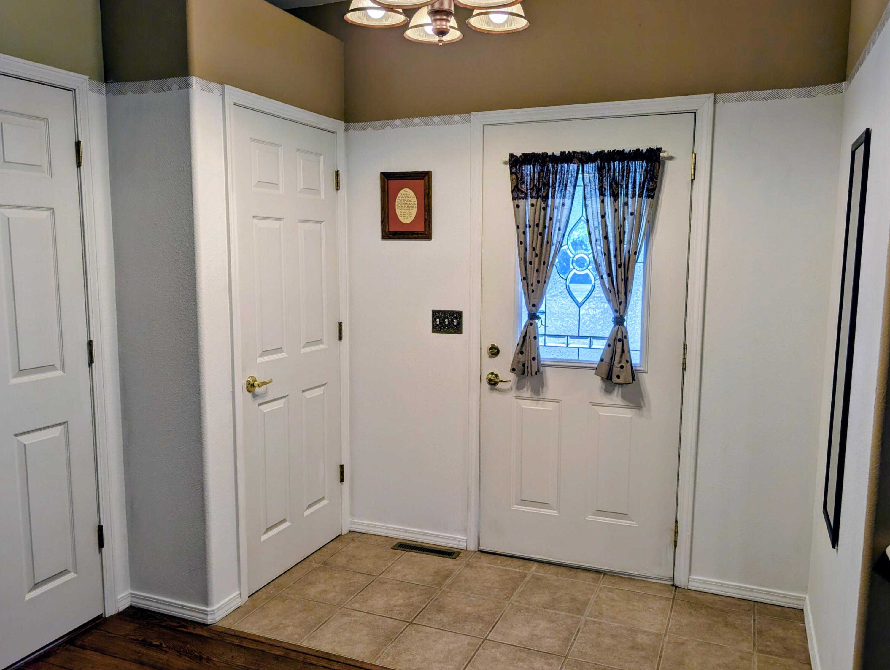 228 North Catamount Boulevard Property Photo 3