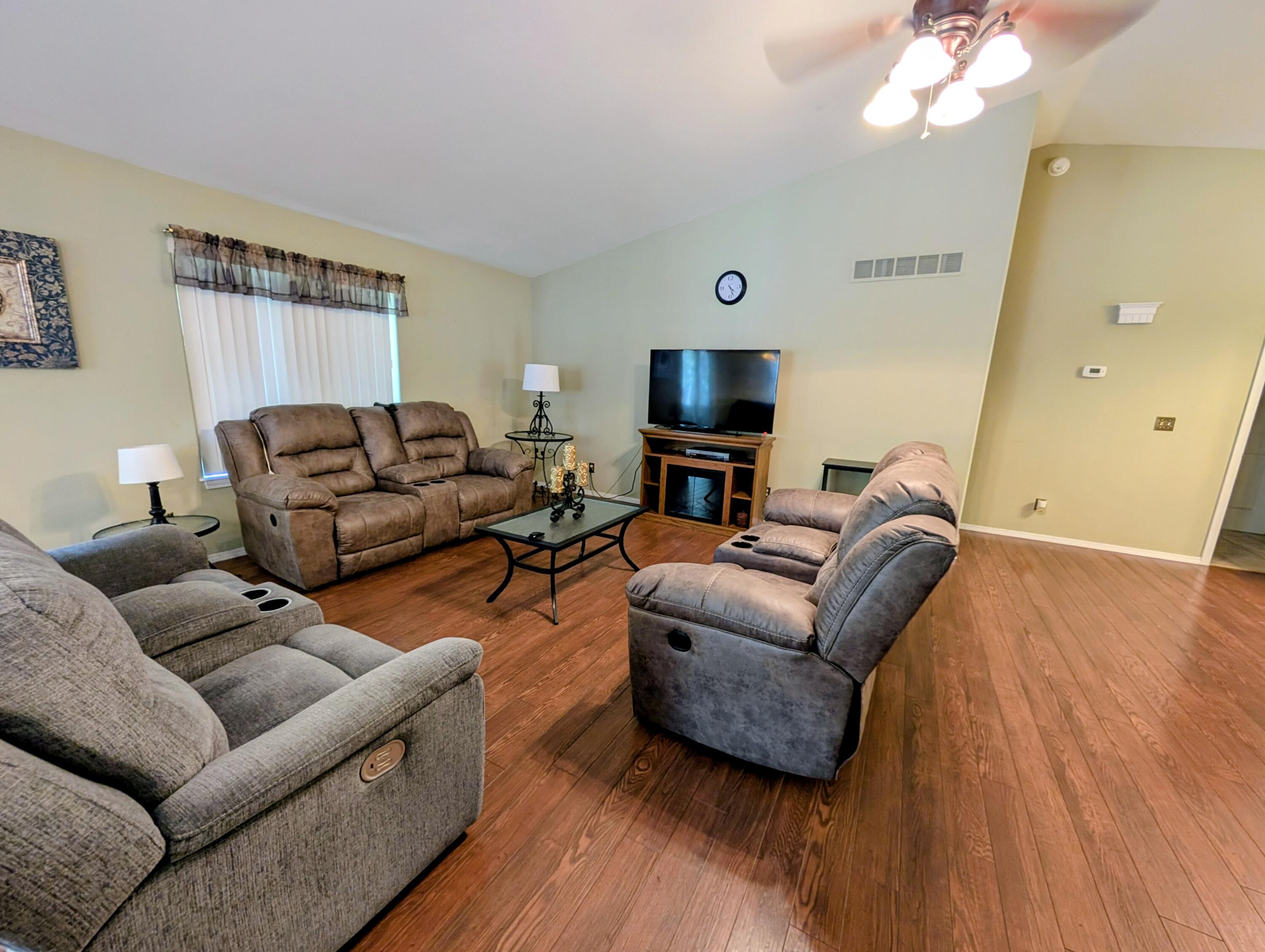 228 North Catamount Boulevard Property Photo 6