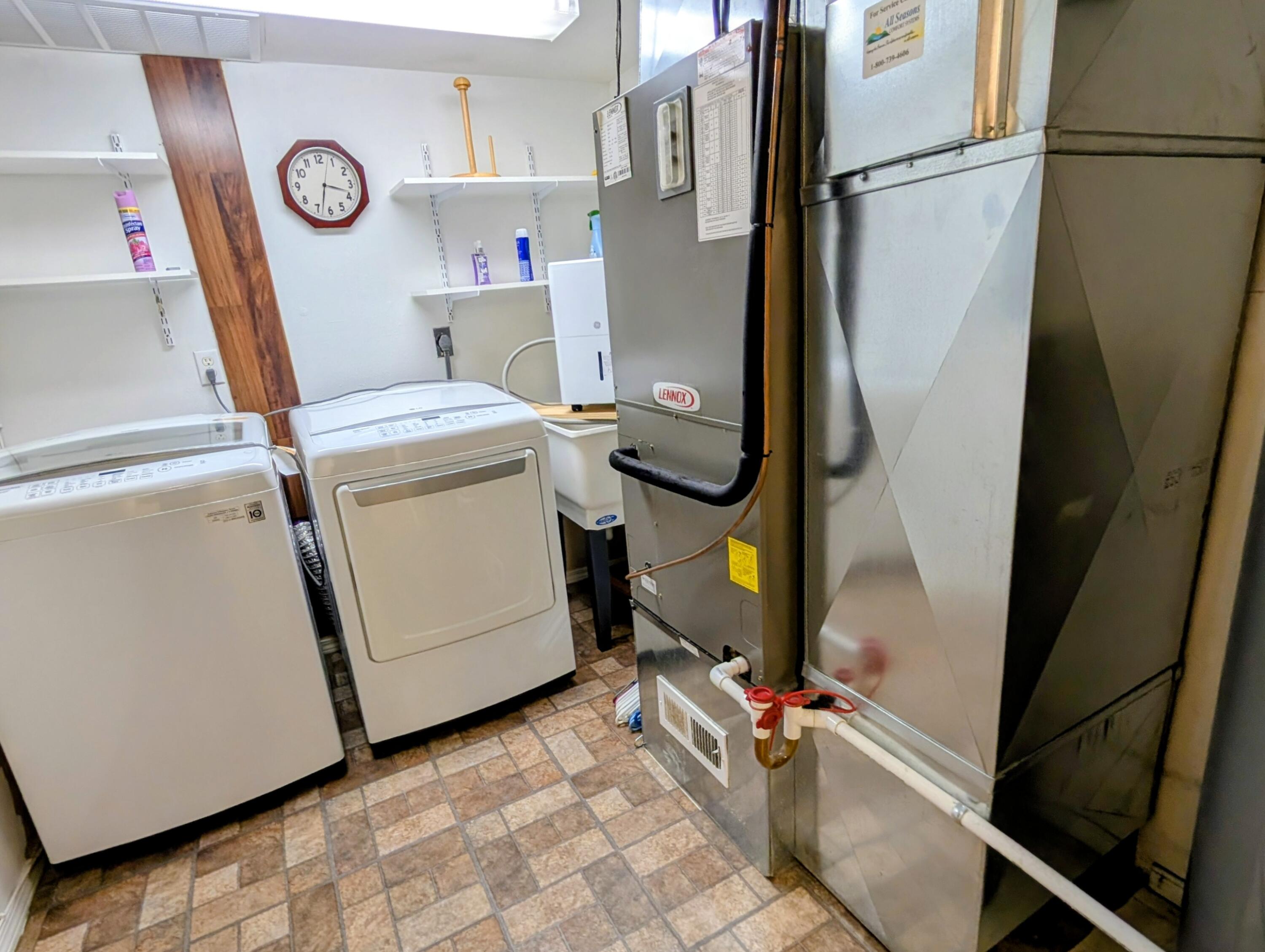 228 North Catamount Boulevard Property Photo 29