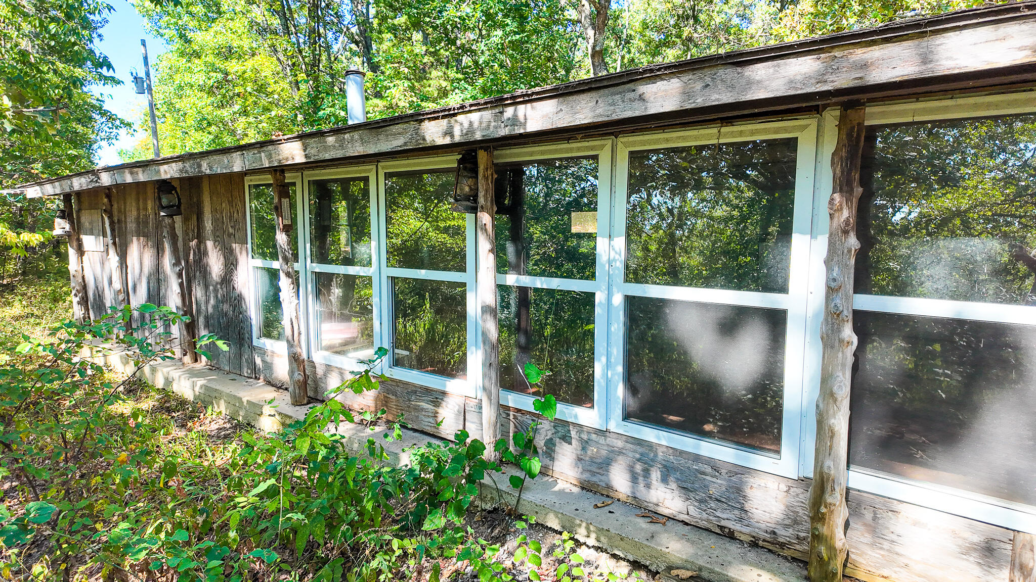 1855 Northeast 655 Private Road Property Photo 14