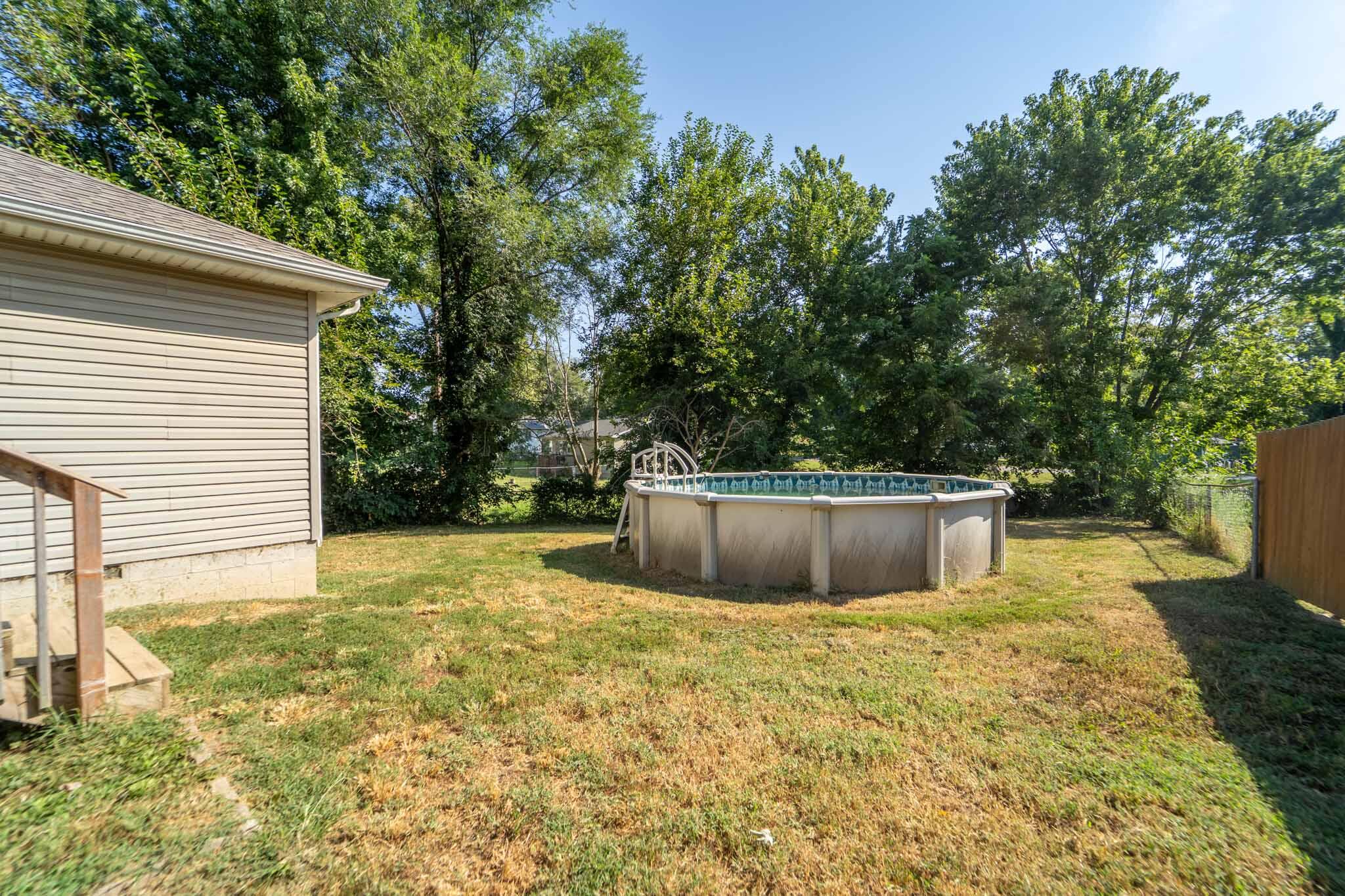 410 North Wilson Avenue Property Photo 3