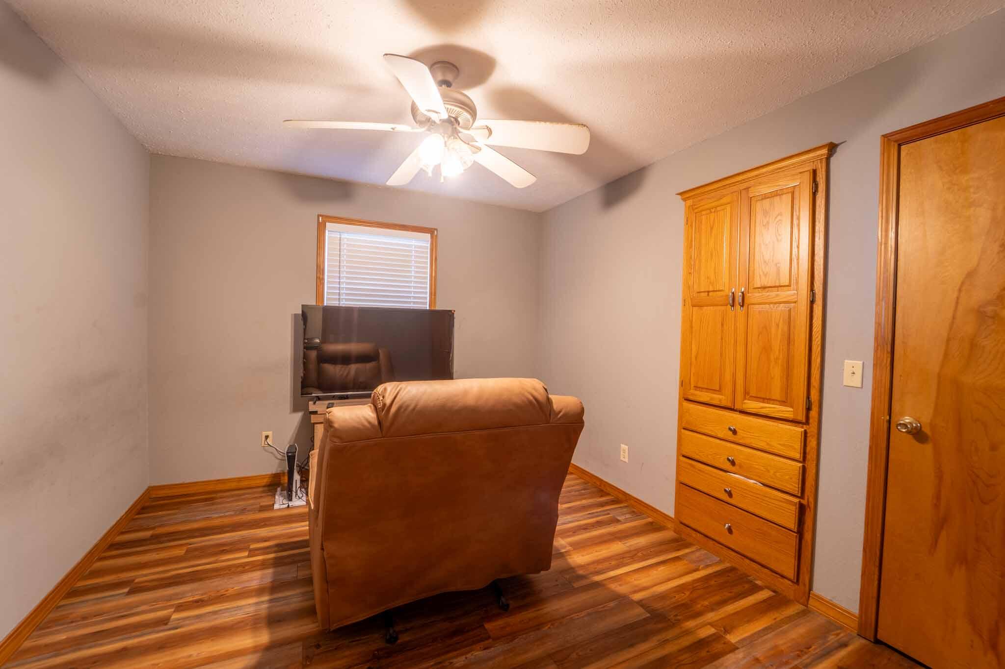 410 North Wilson Avenue Property Photo 12