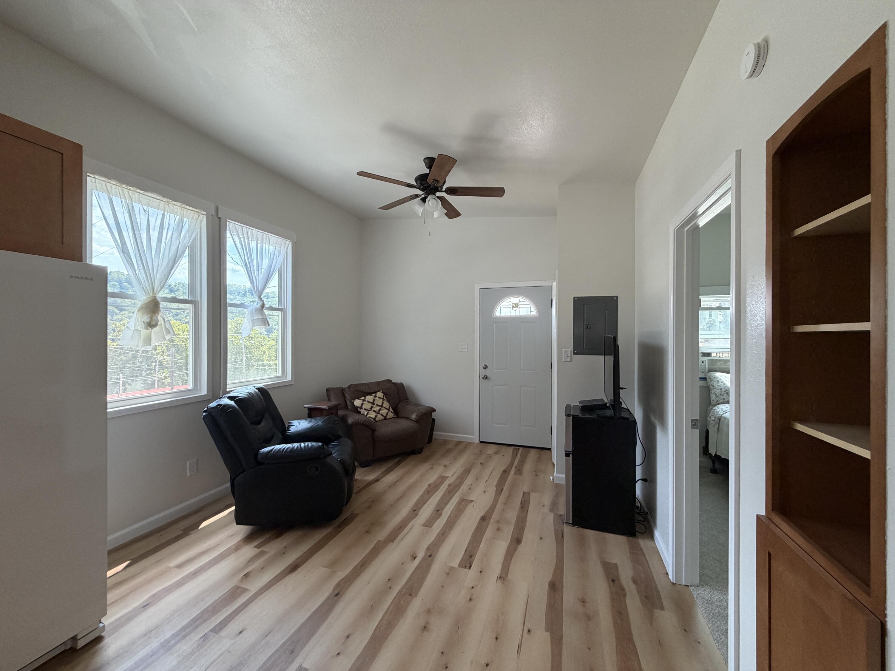 130 Lotus Avenue Property Photo 4