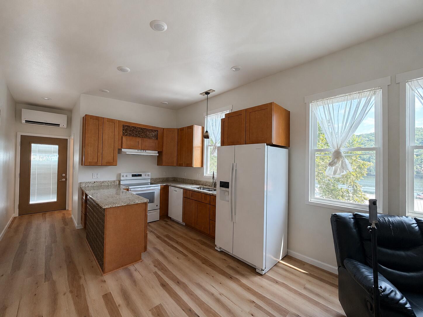 130 Lotus Avenue Property Photo 5