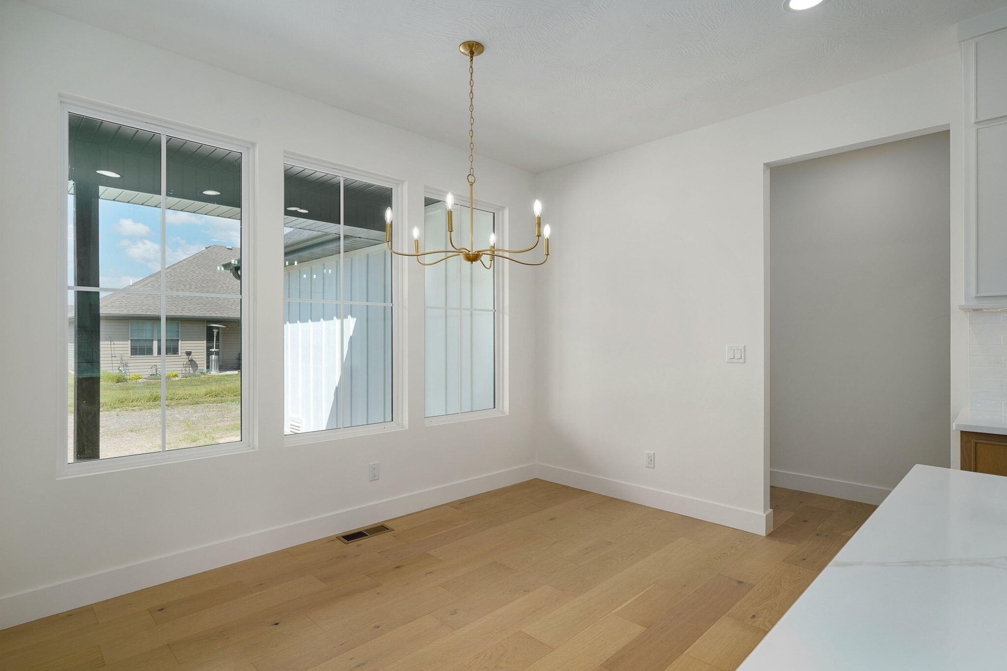 484 Bailiwick Drive Property Photo 16