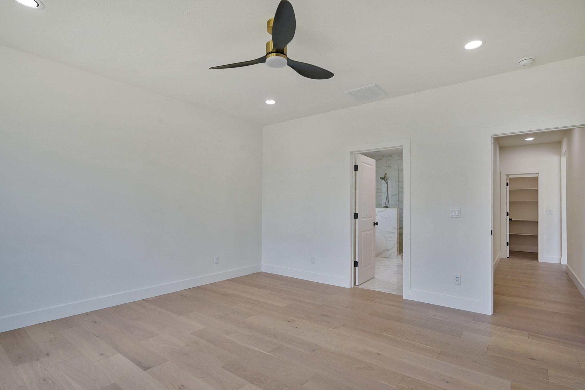 484 Bailiwick Drive Property Photo 19