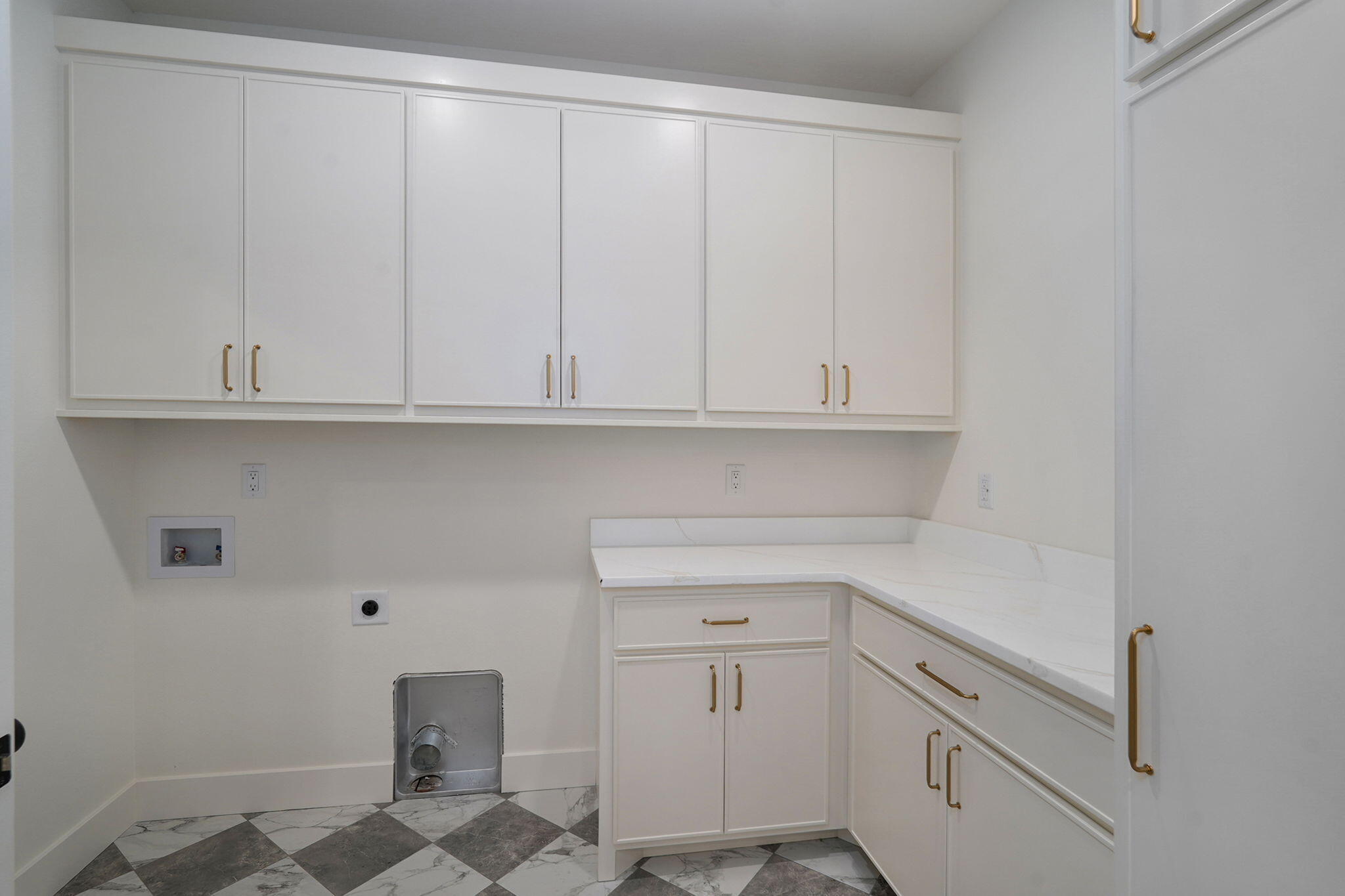 484 Bailiwick Drive Property Photo 26
