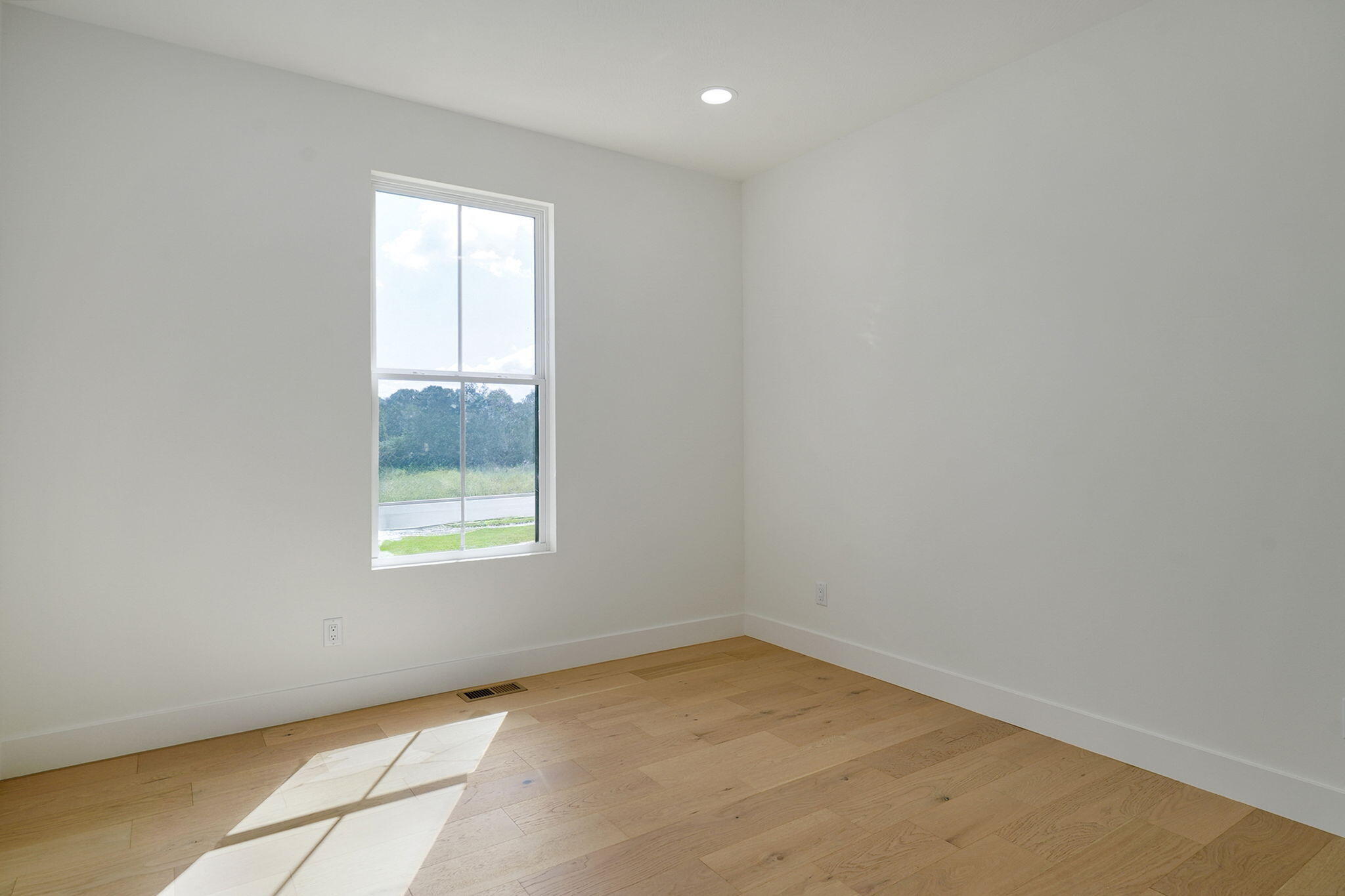 484 Bailiwick Drive Property Photo 28
