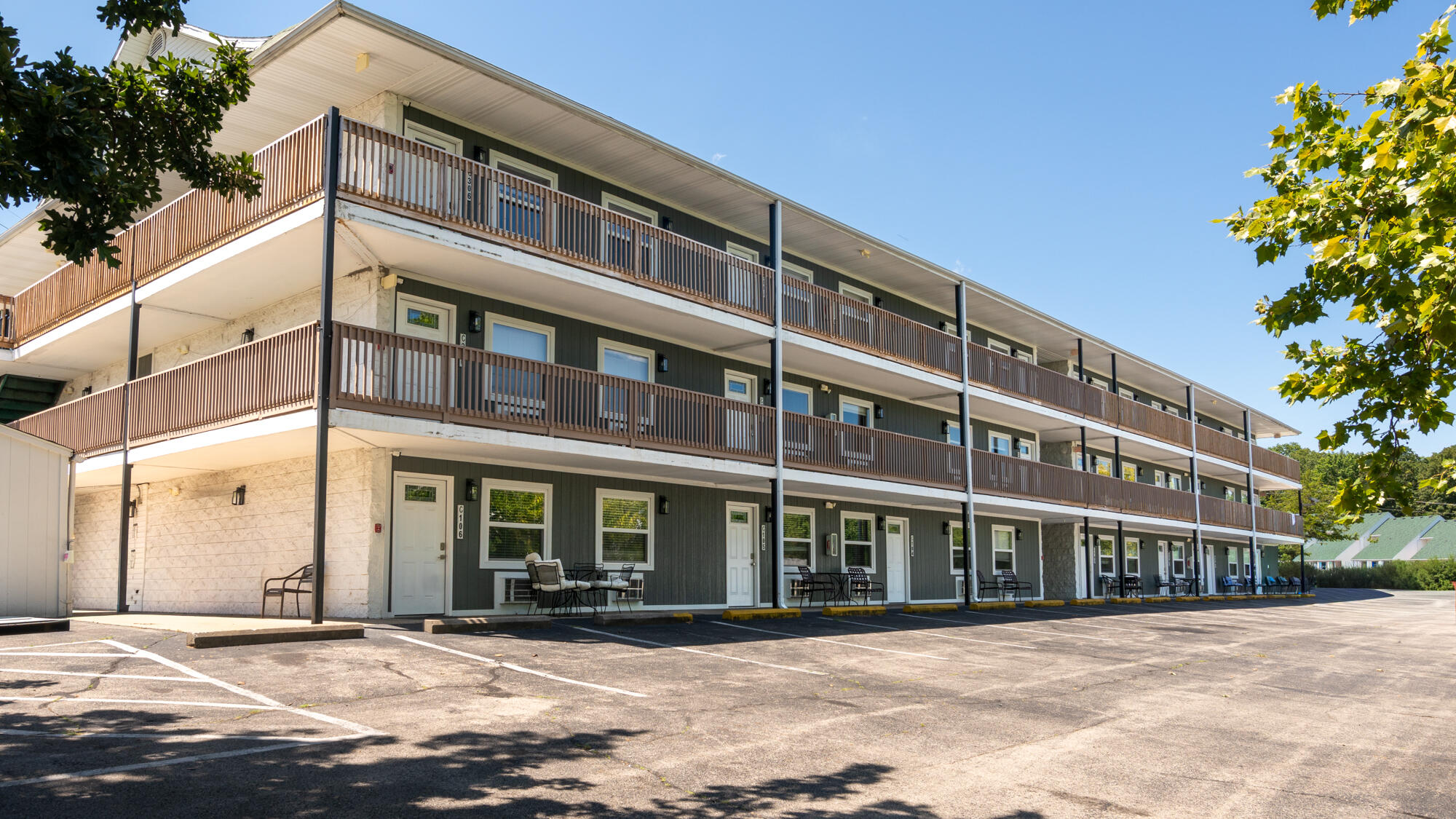450 State Highway 165 Property Photo 5
