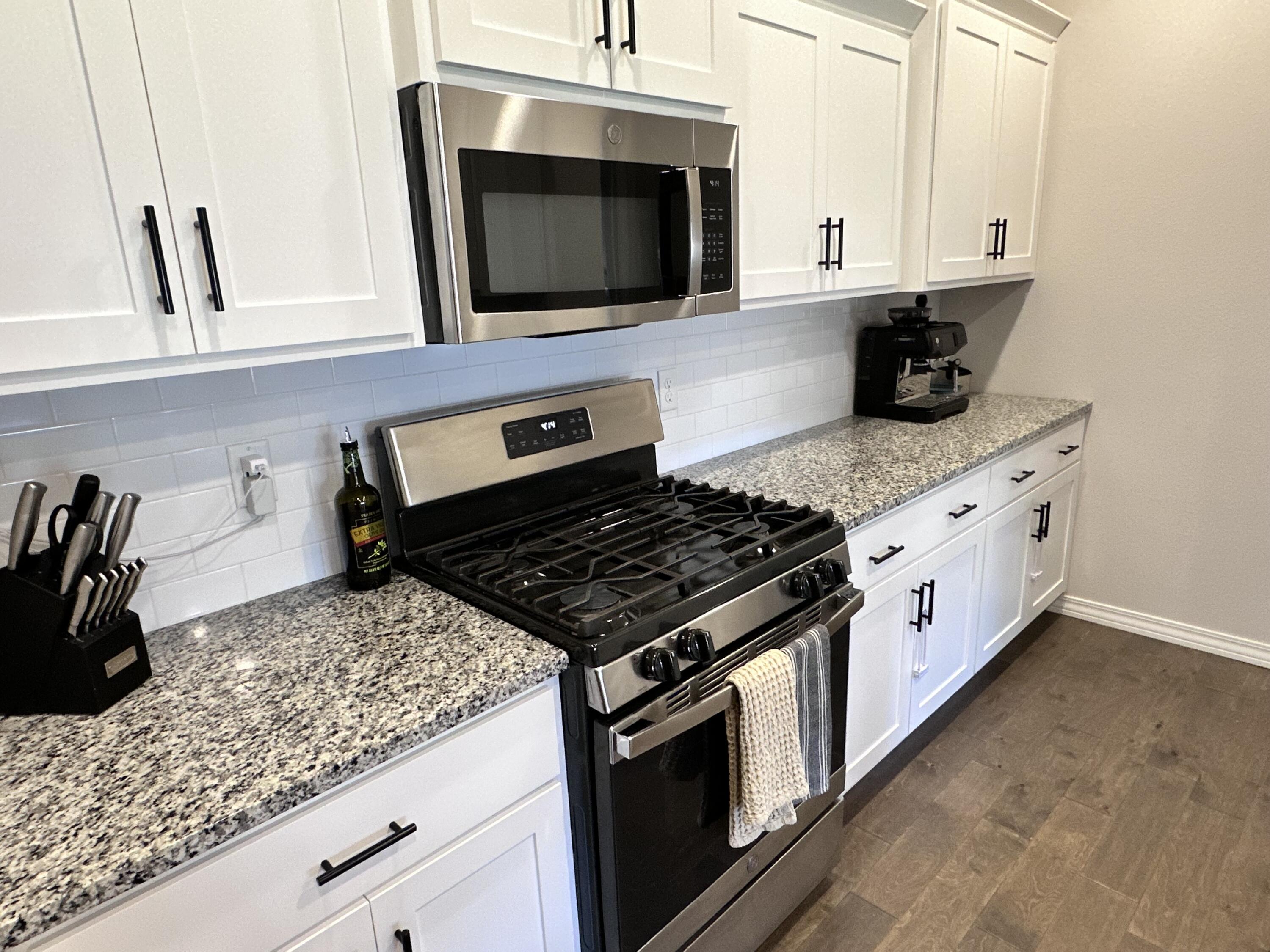 4298 Rome Avenue Property Photo 8
