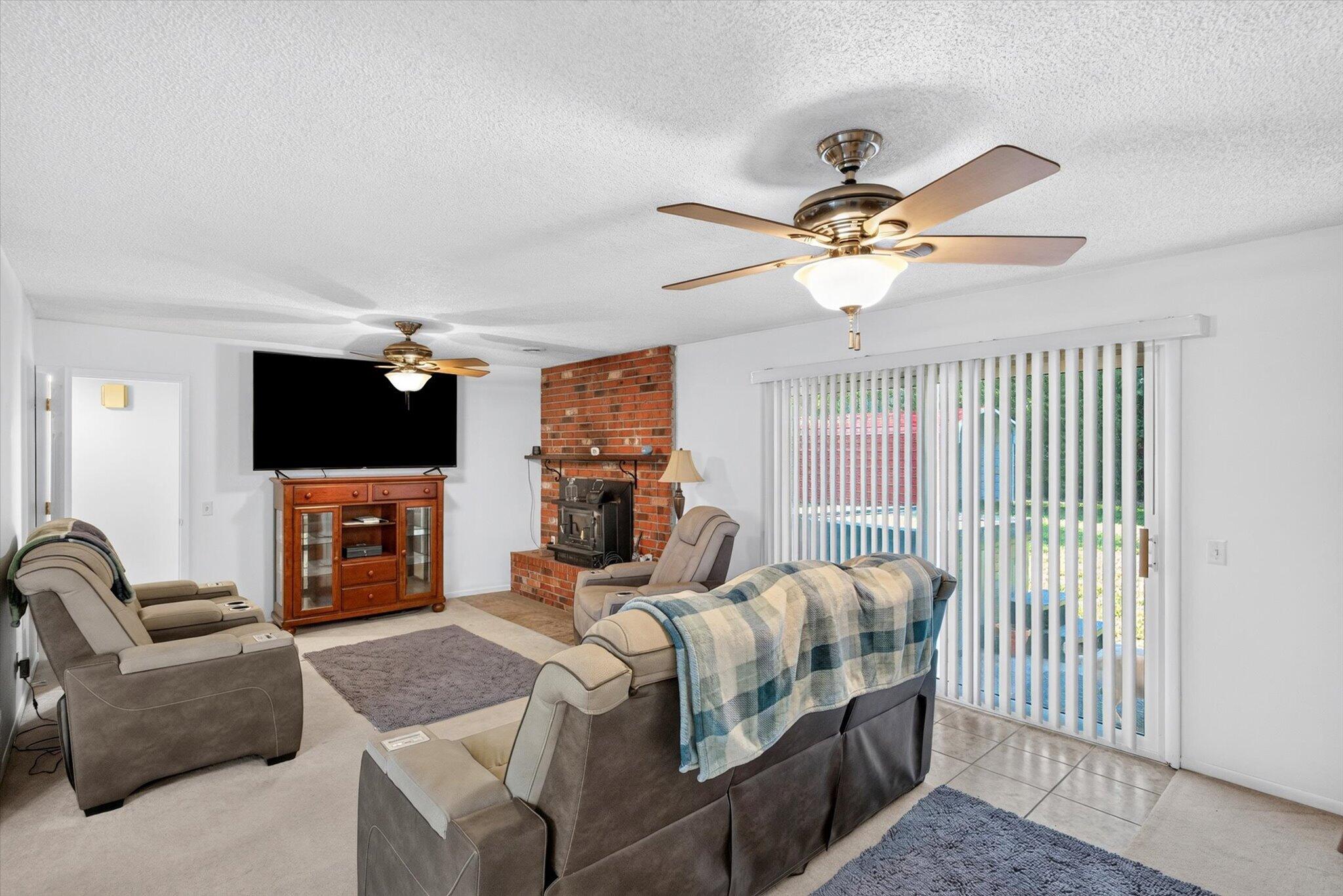 1206 Kemp Drive Property Photo 5