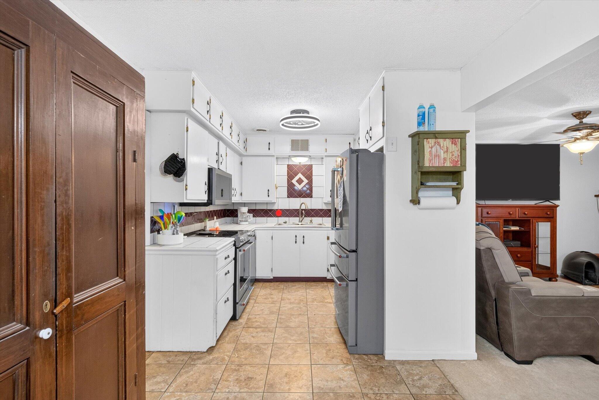 1206 Kemp Drive Property Photo 13